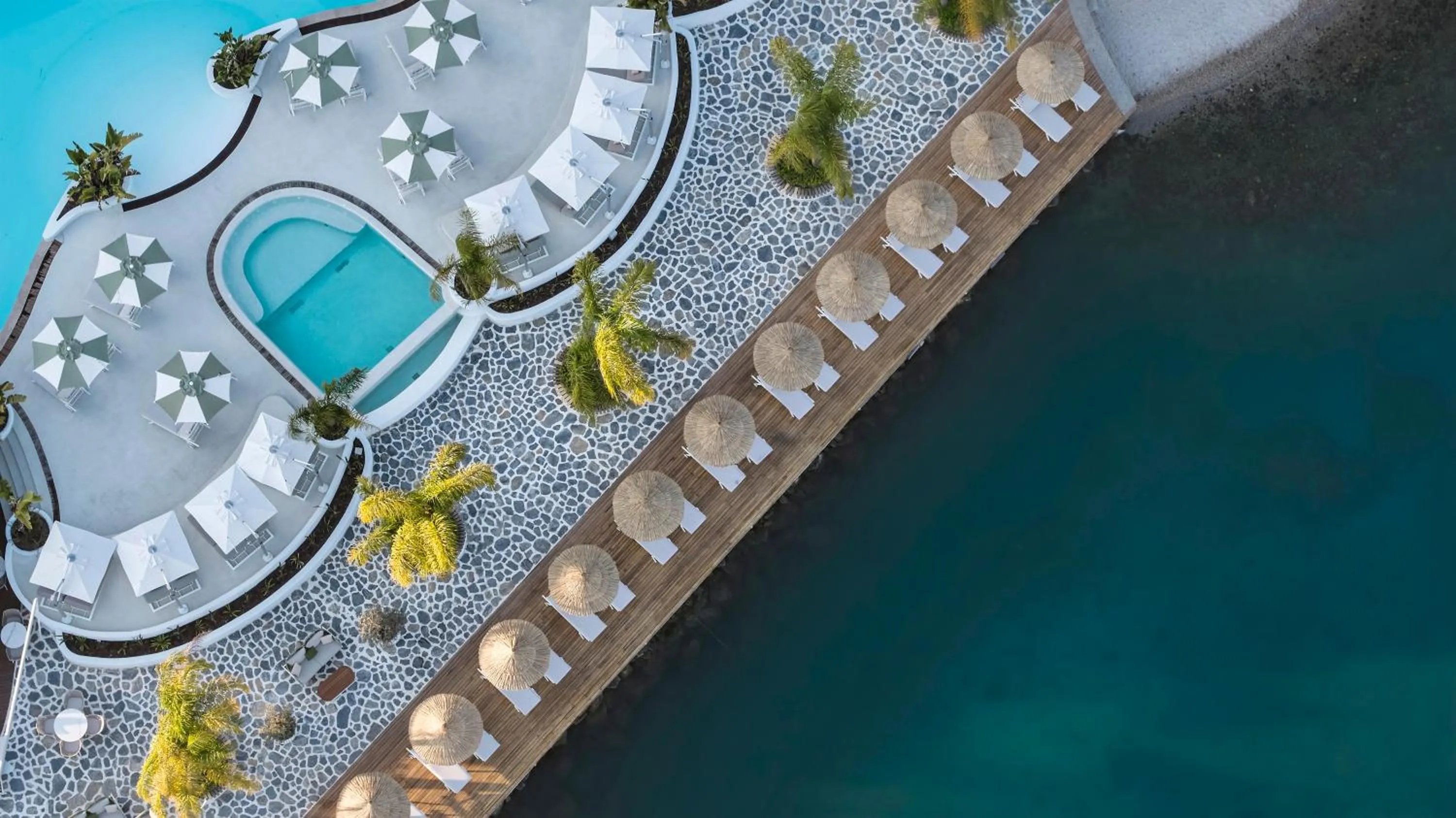 sunbed in Yacht Classic Hotel - Boutique Class