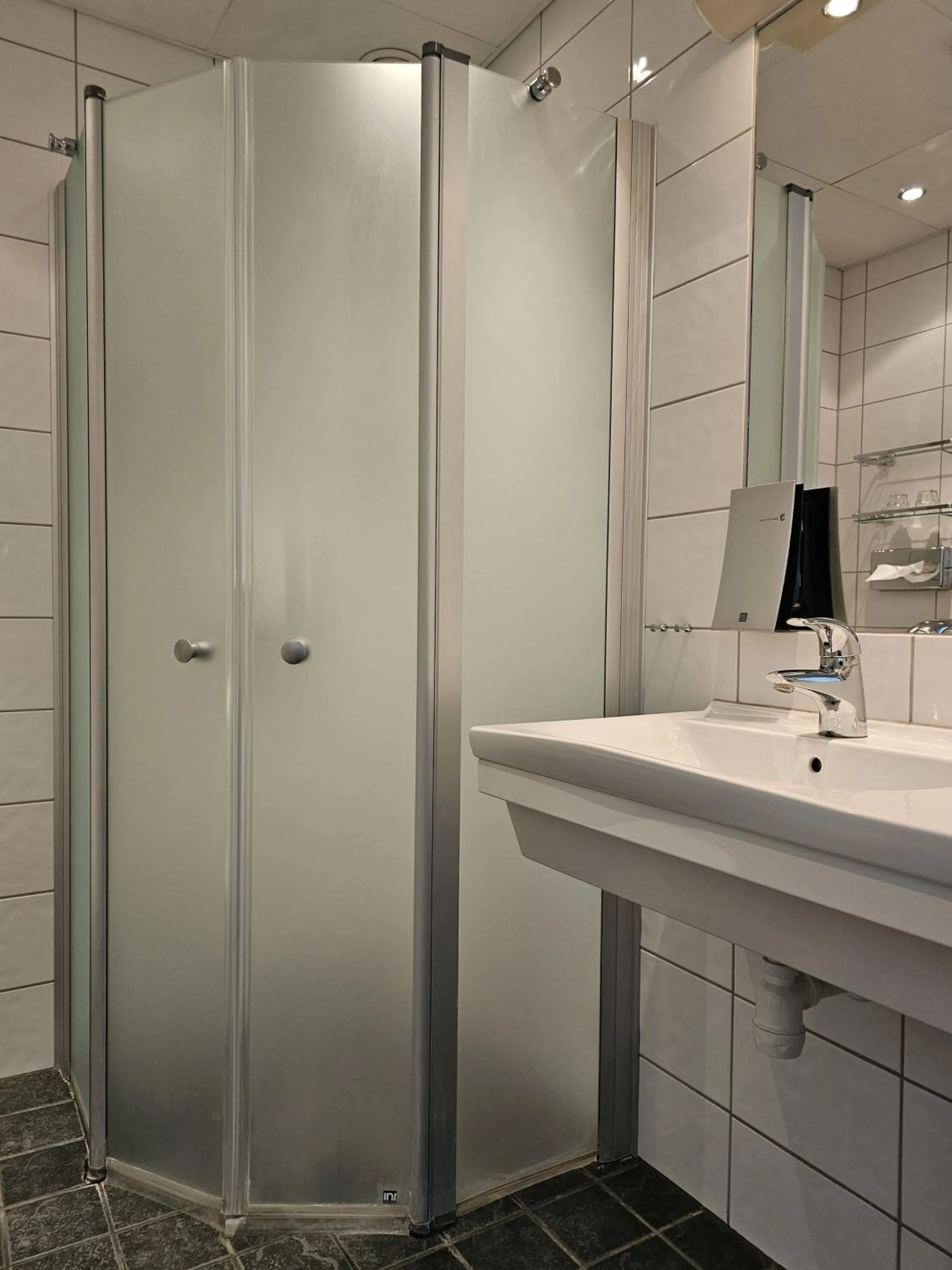 Bathroom in Hotel Skansen