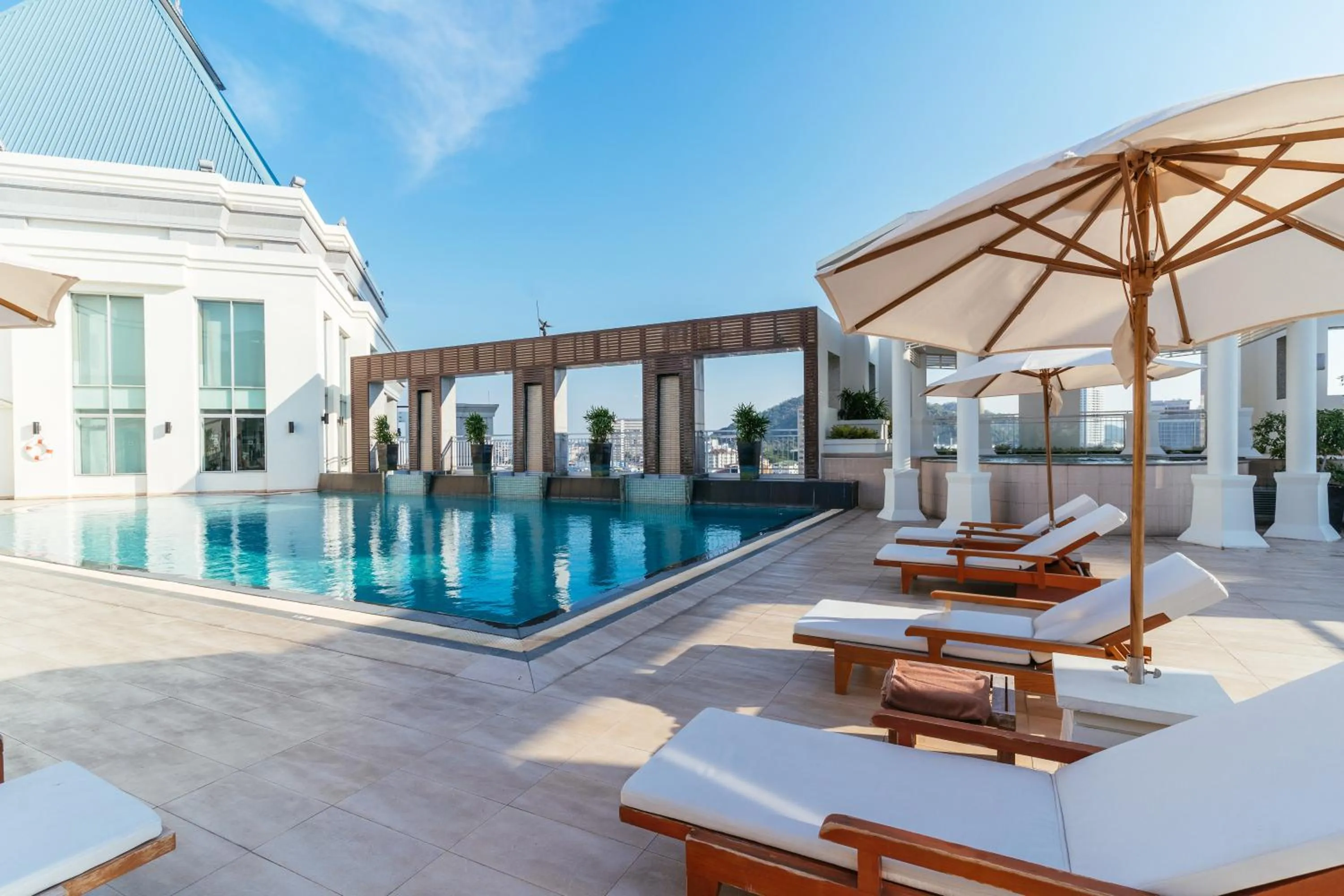 Swimming pool in Cape Racha Hotel