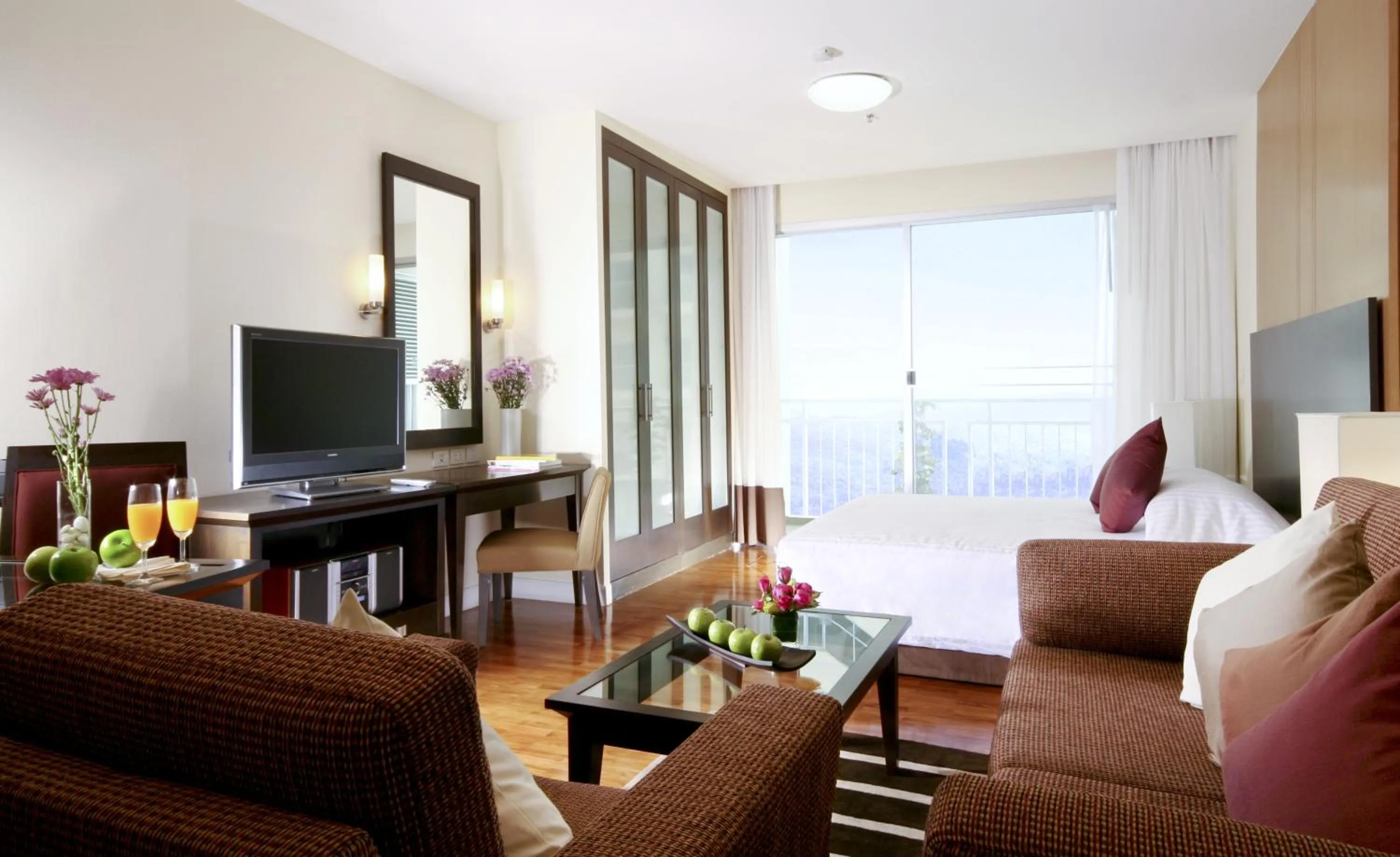 TV and multimedia in Cape Racha Hotel