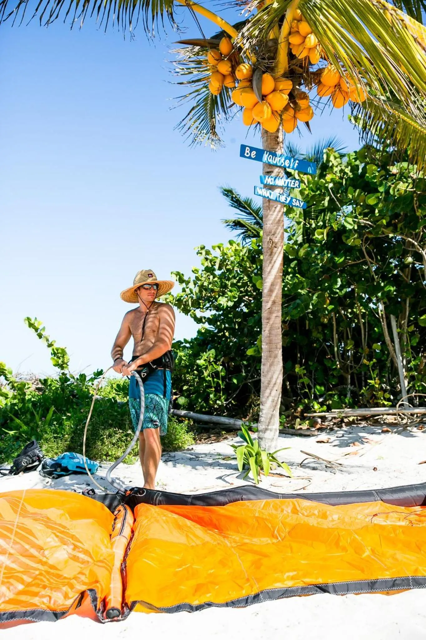 People in Hotel La Casa Cielo solo adultos