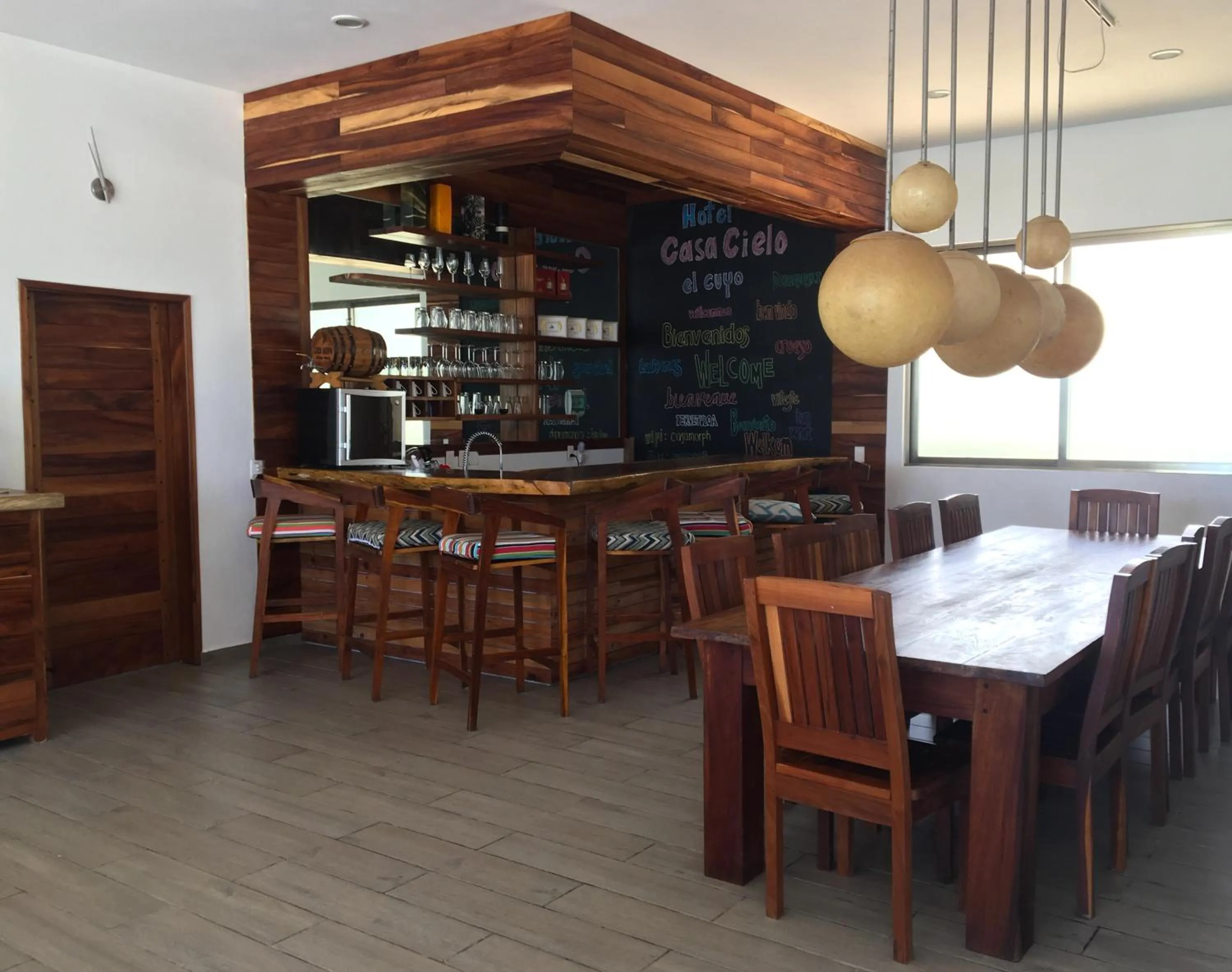 Lounge or bar in Hotel La Casa Cielo solo adultos