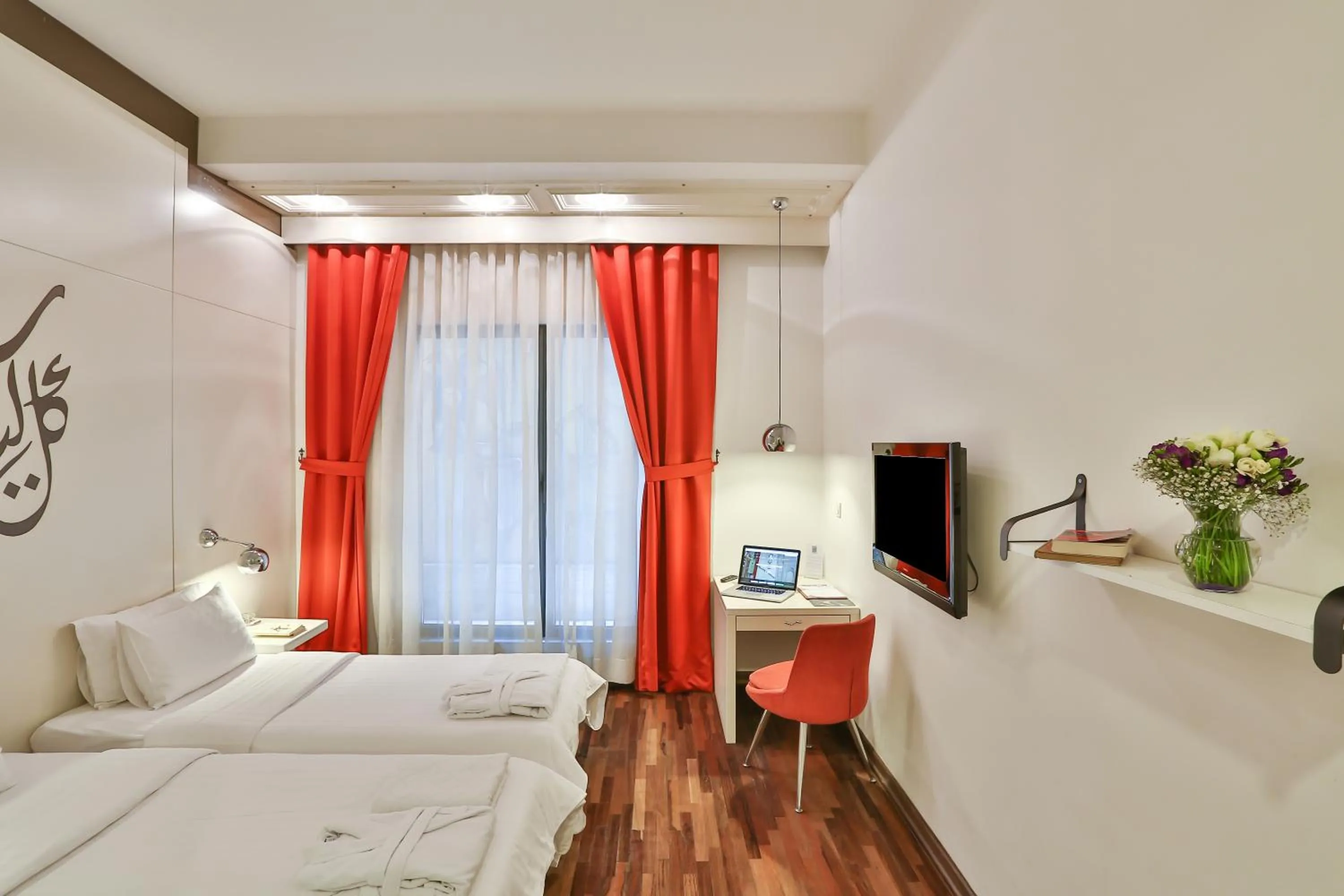 Photo of the whole room, Bed in Senatus Hotel - Special Class