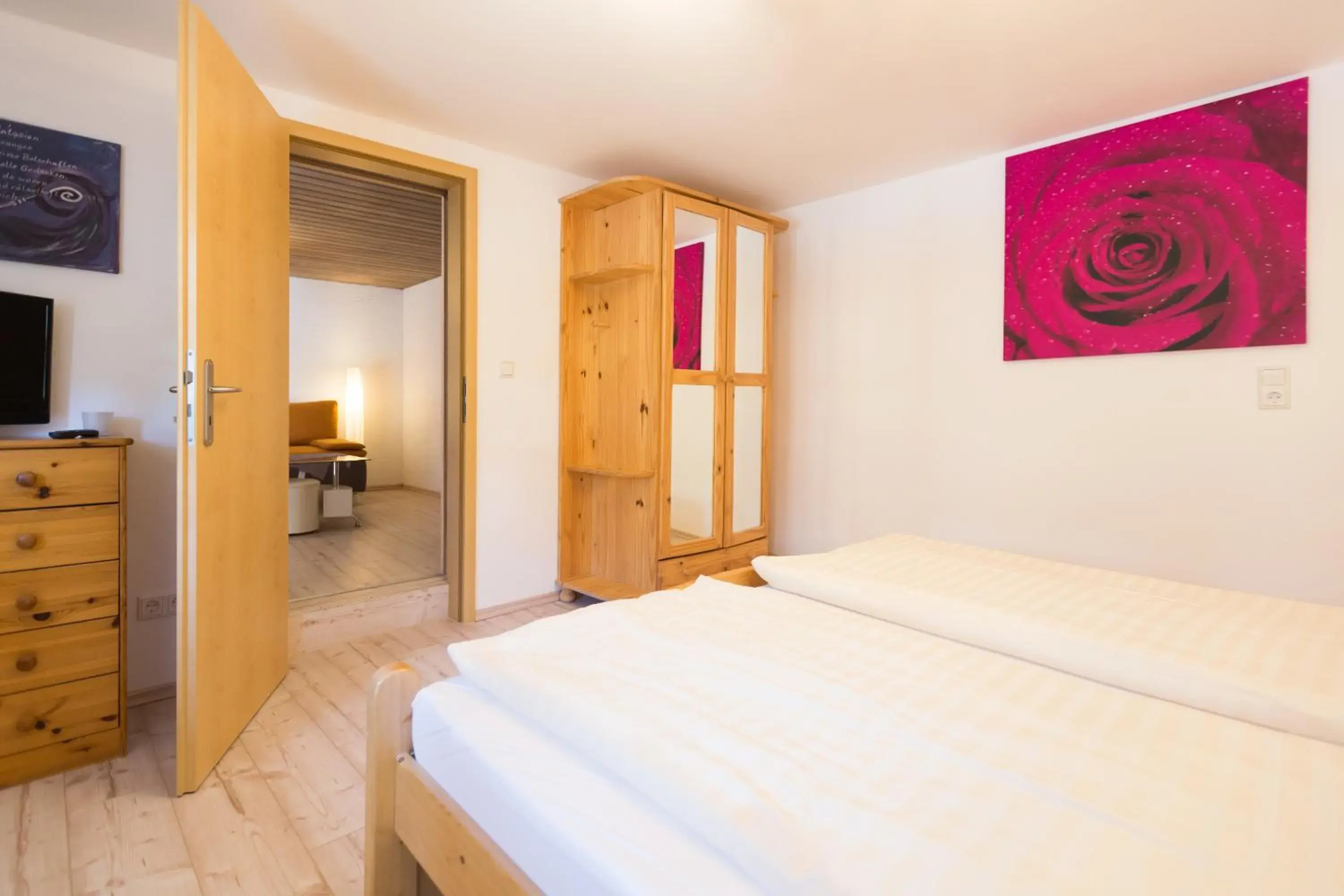 Two-Bedroom Queen Suite with Sofa Bed in Genusshotel Gersbacher Hof Two-Bedroom Queen Suite with Sofa Bed in Genusshotel Gersbacher Hof