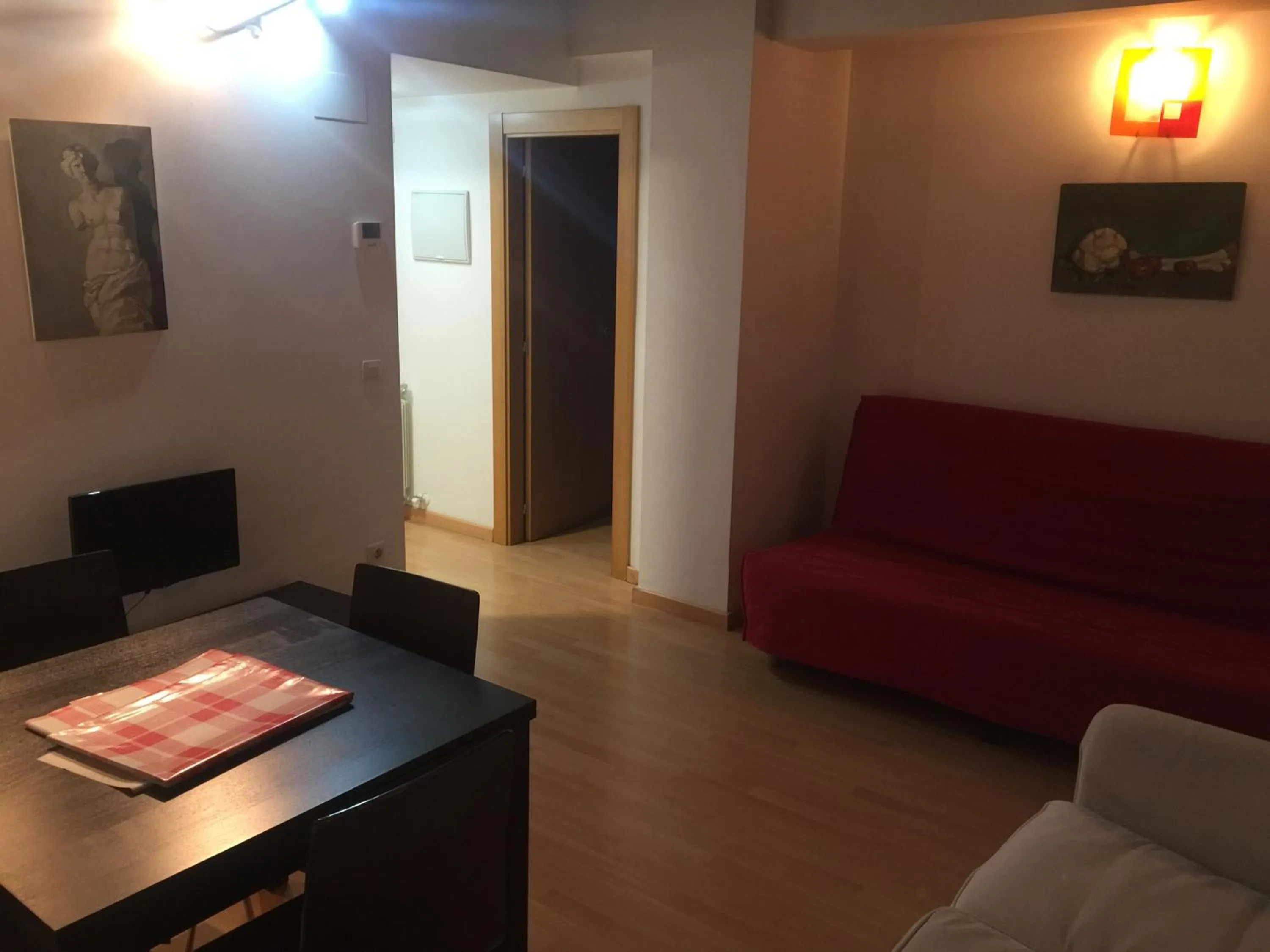 Living room in Apartamentos Auhabitat Zaragoza, edificio de apartamentos turísticos