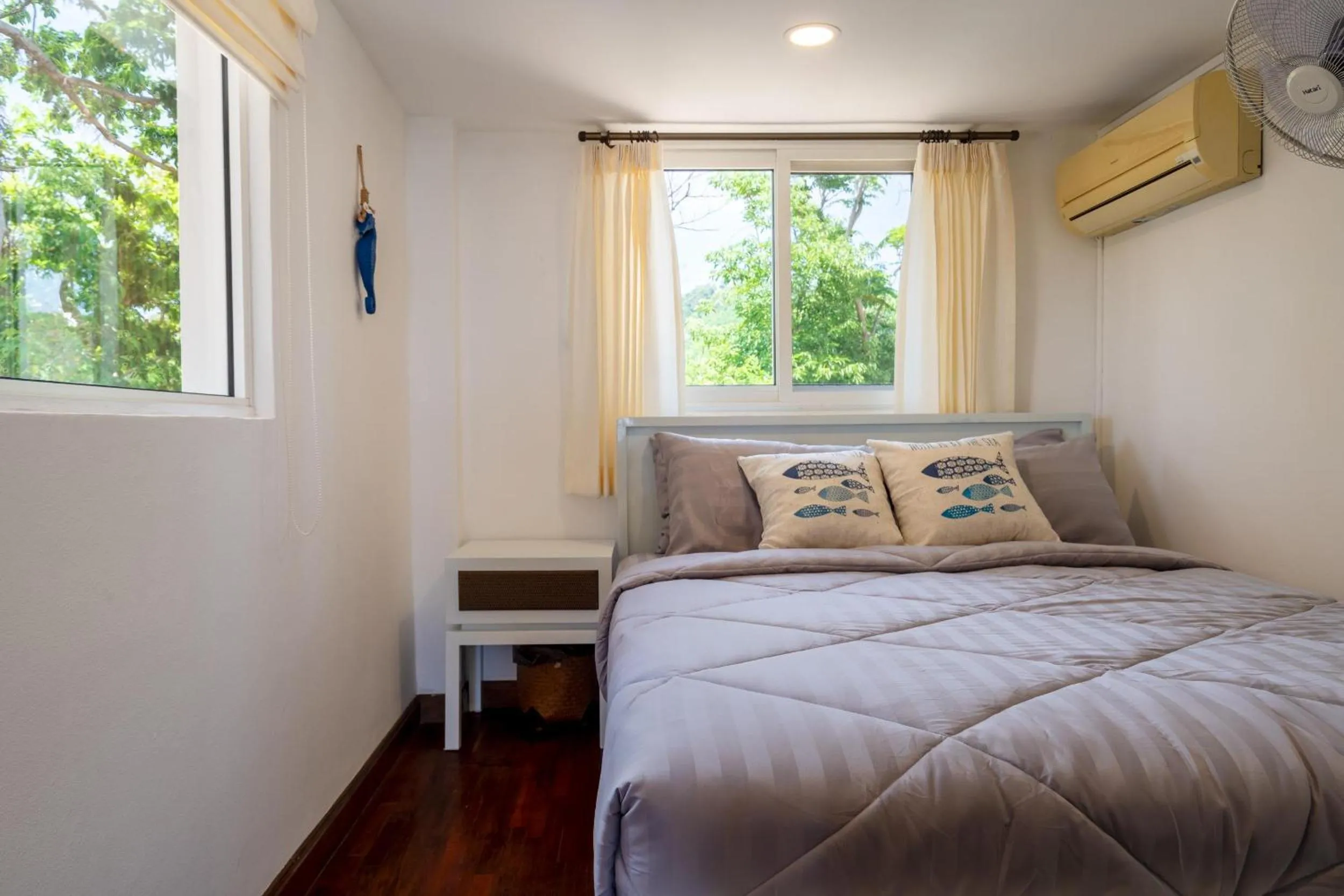 Bedroom, Bed in Amazing Seaview Apartment