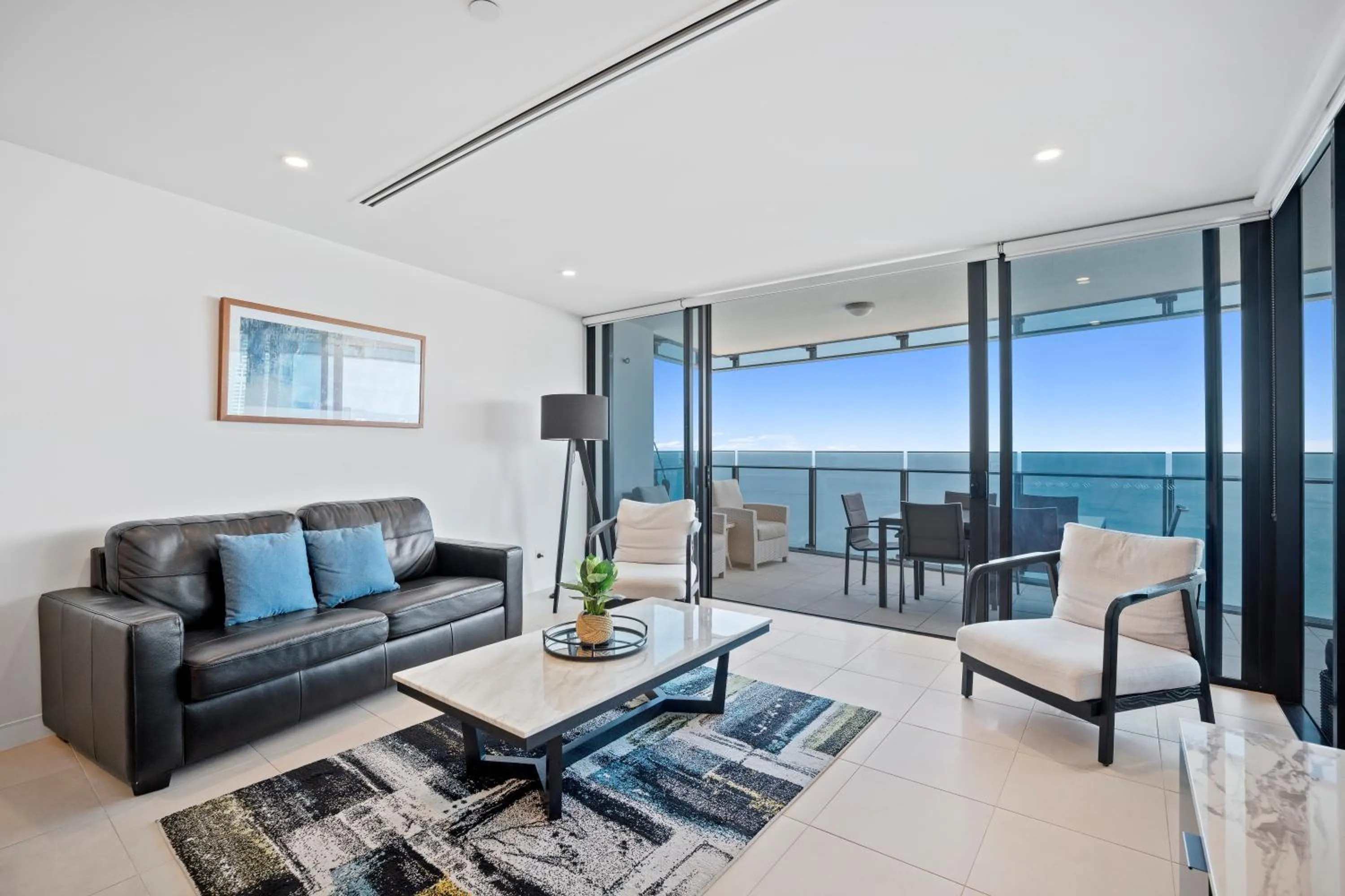 Living room in Soul Surfers Paradise - Gclr
