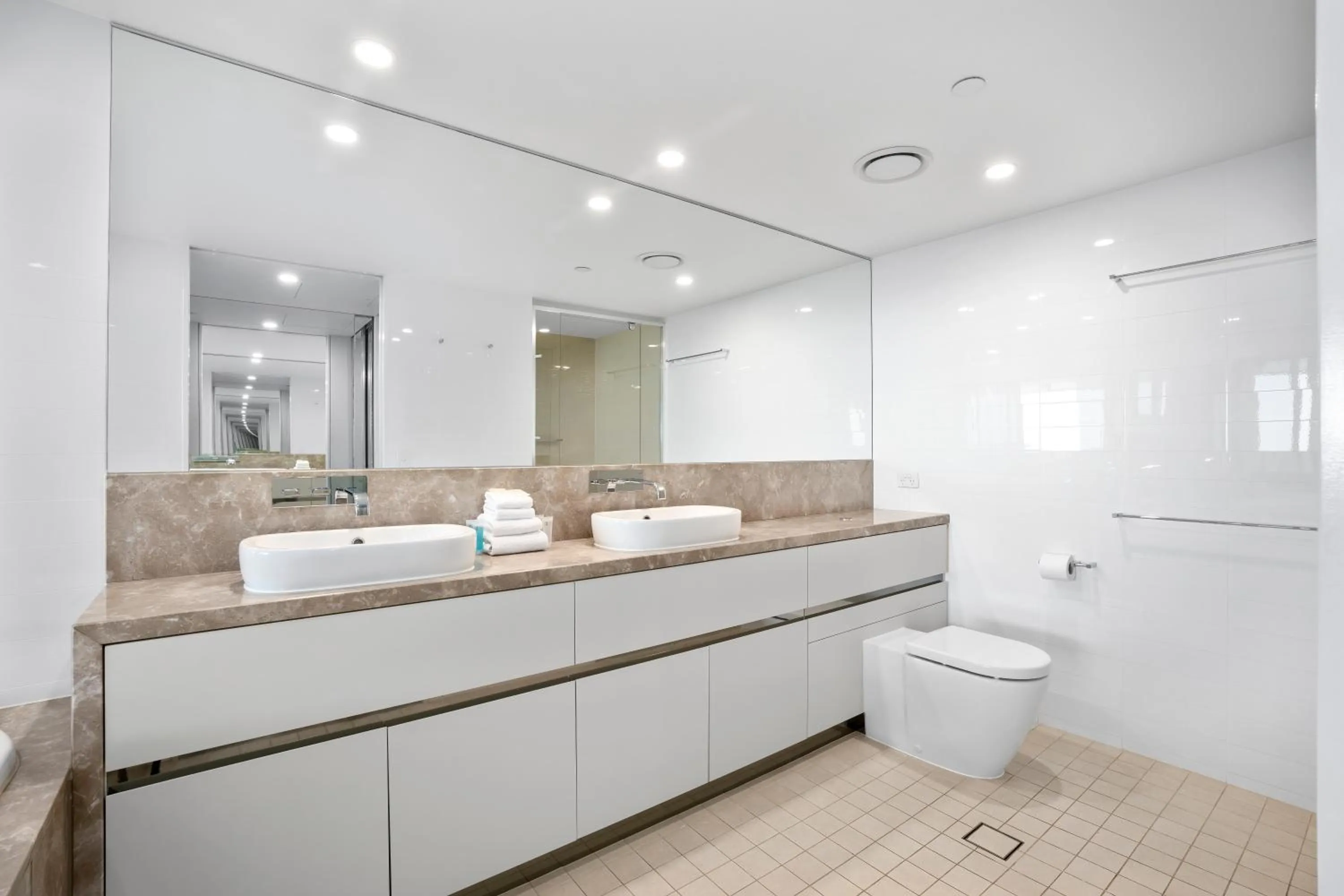 Toilet in Soul Surfers Paradise - Gclr