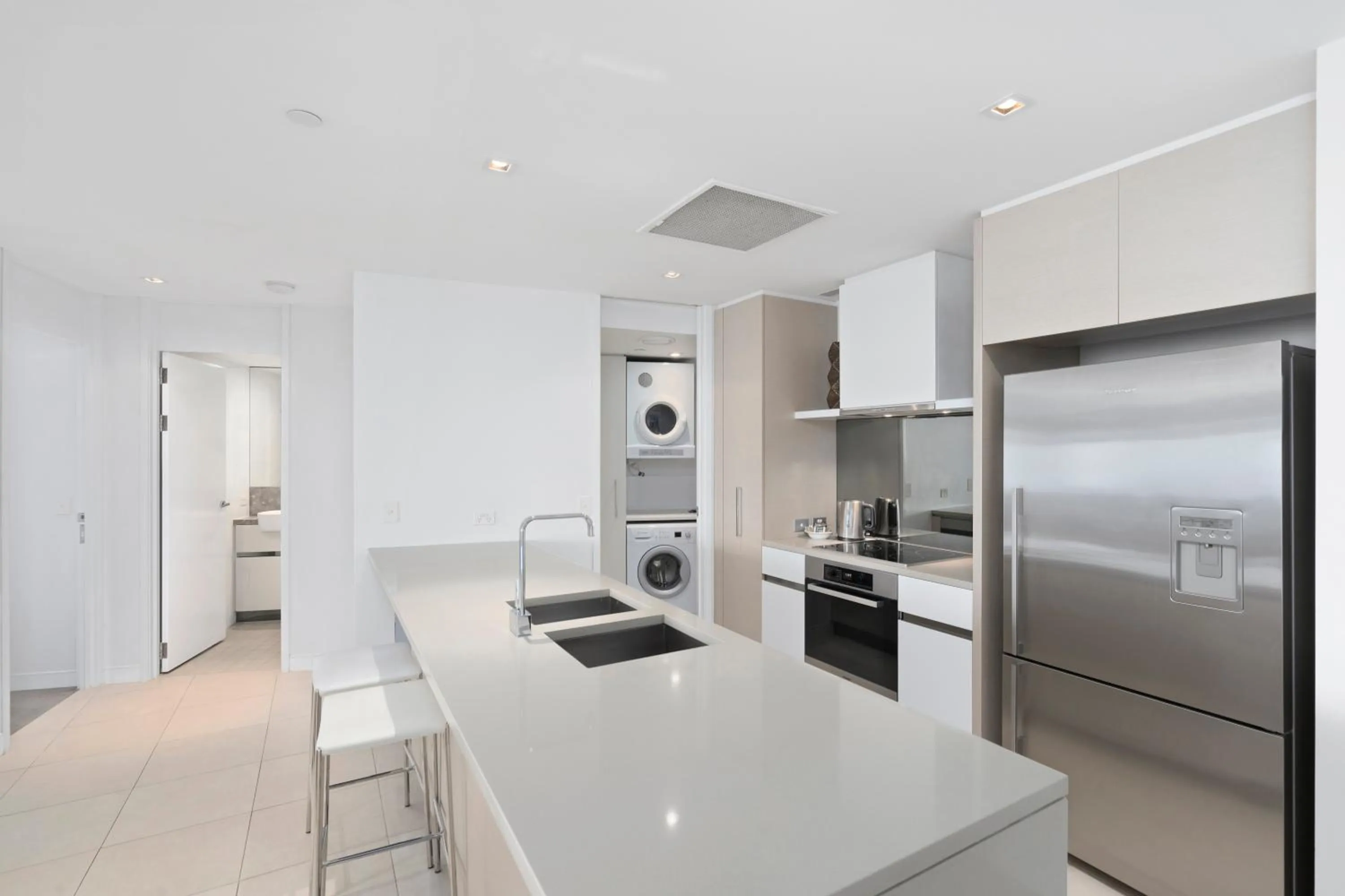 Kitchen or kitchenette in Soul Surfers Paradise - Gclr