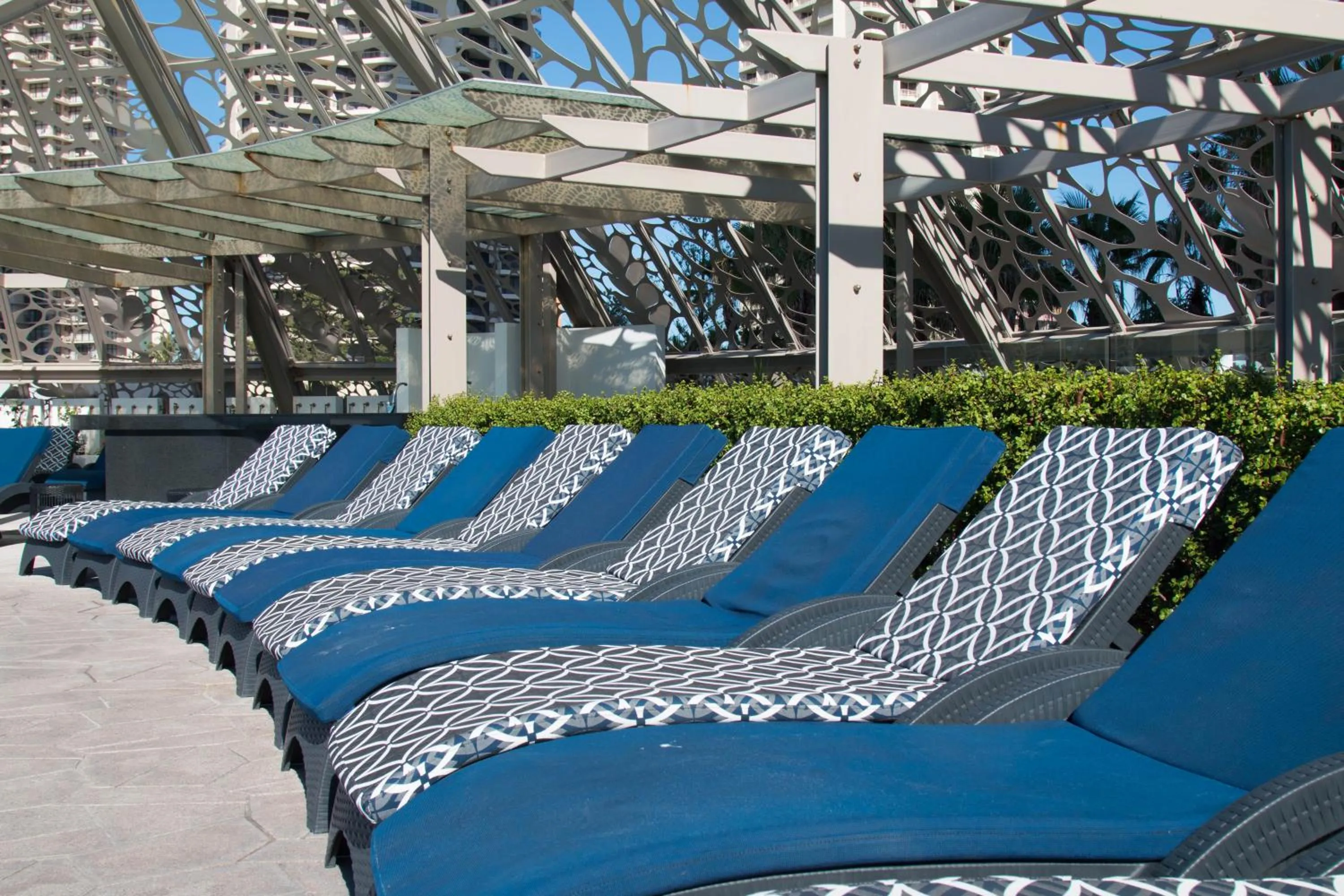 Swimming pool in Soul Surfers Paradise - Gclr