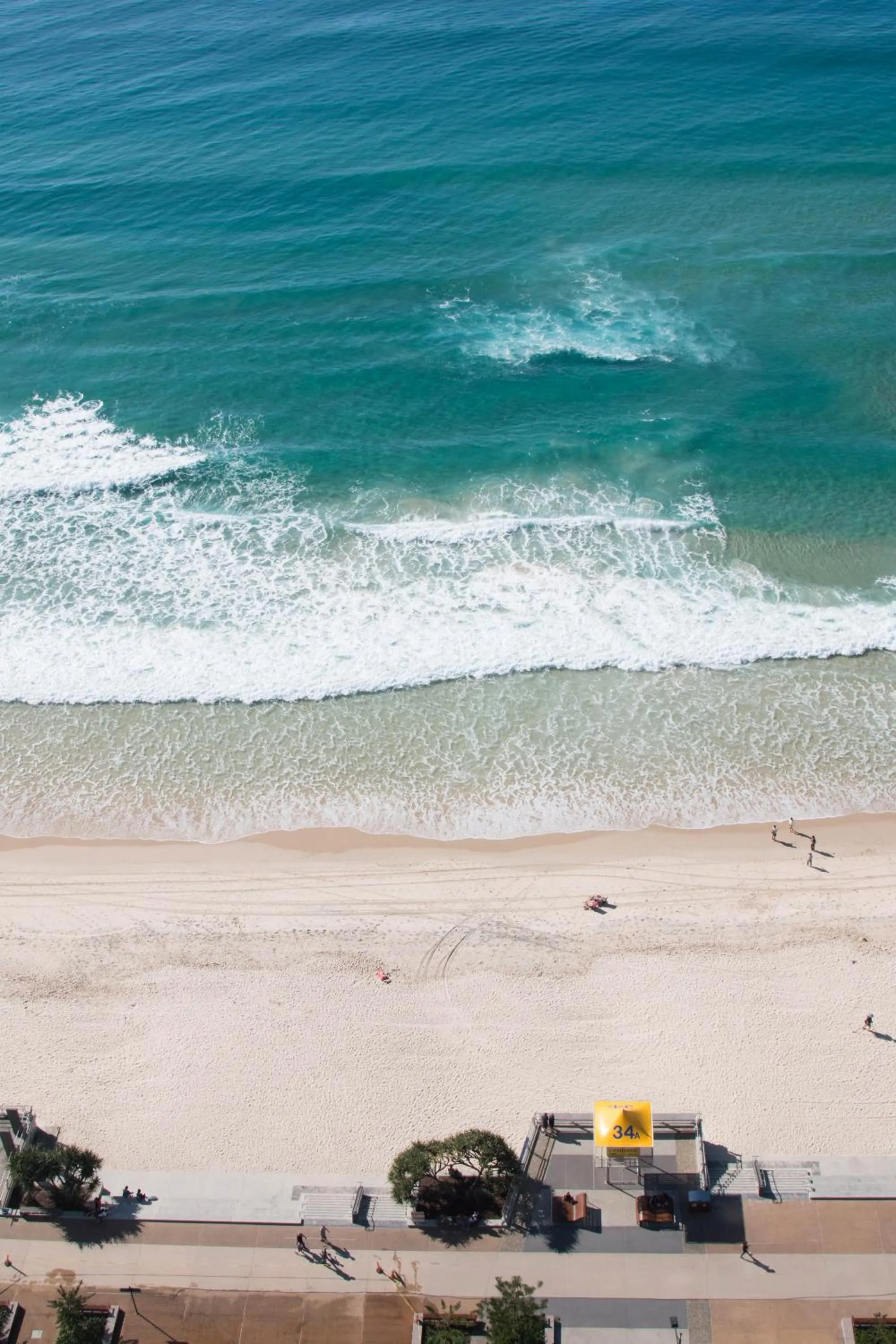 Bird's eye view in Soul Surfers Paradise - Gclr
