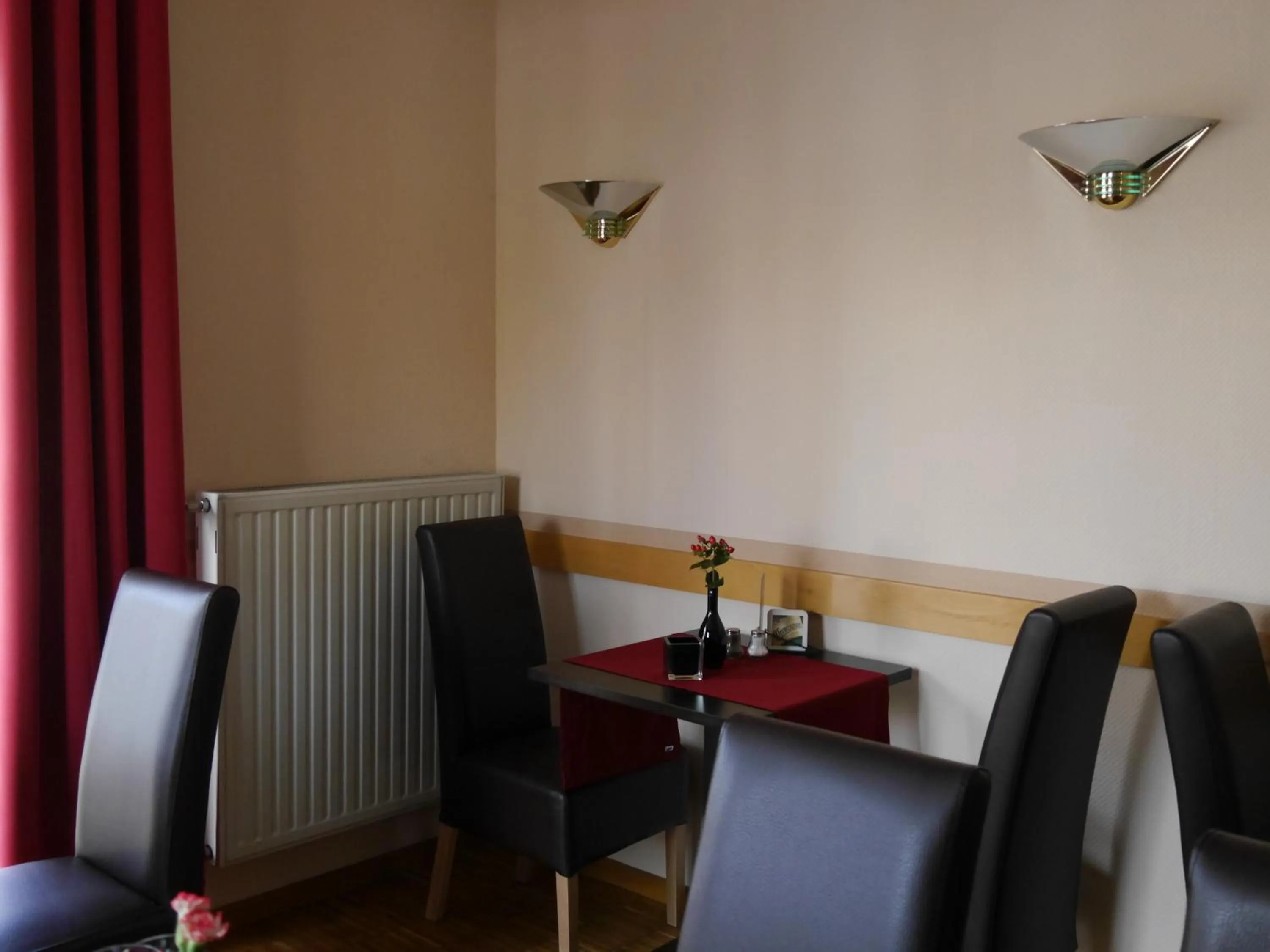 Restaurant/places to eat in Hotel Eigen