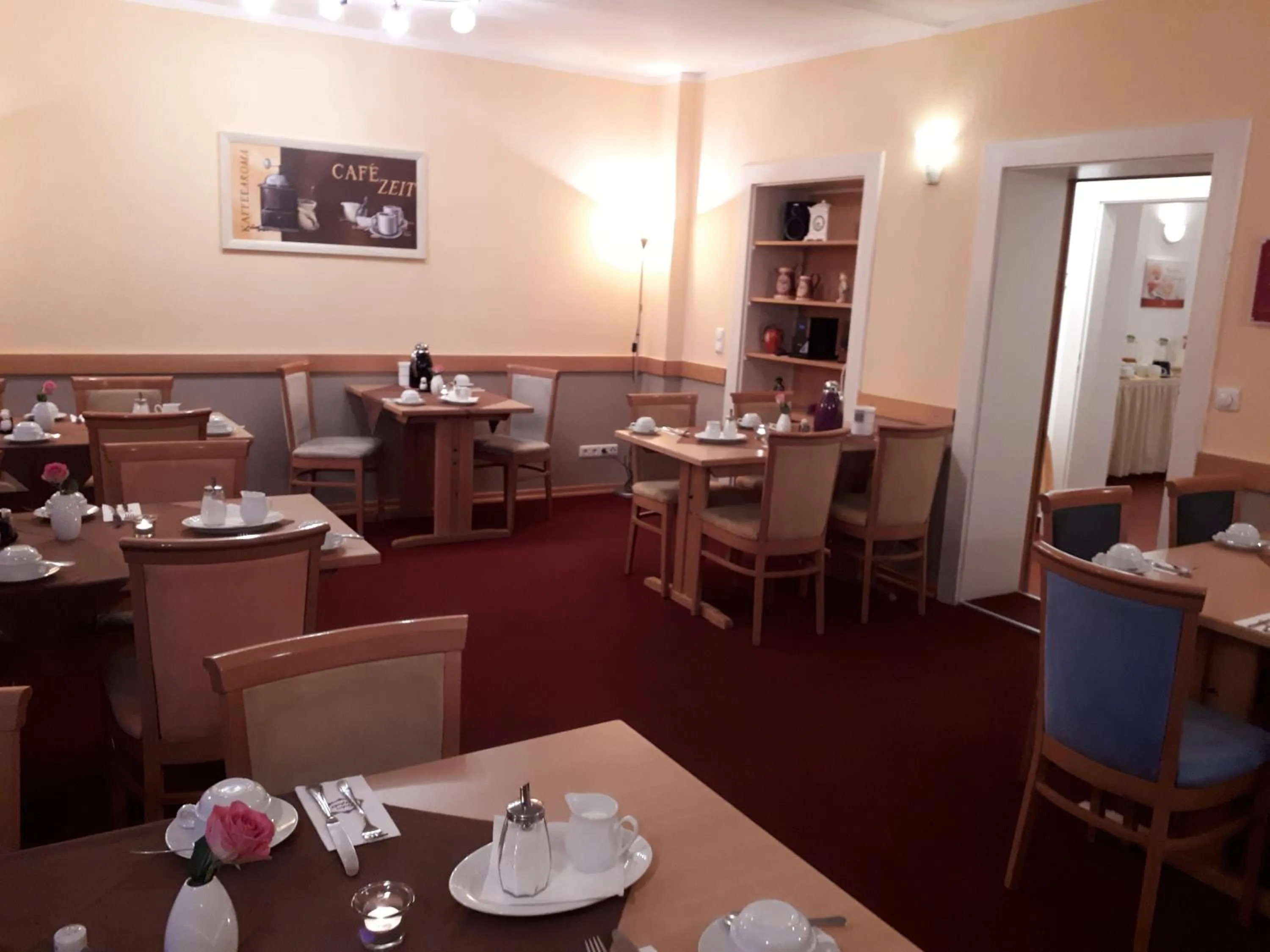 Restaurant/places to eat in Hotel Eigen