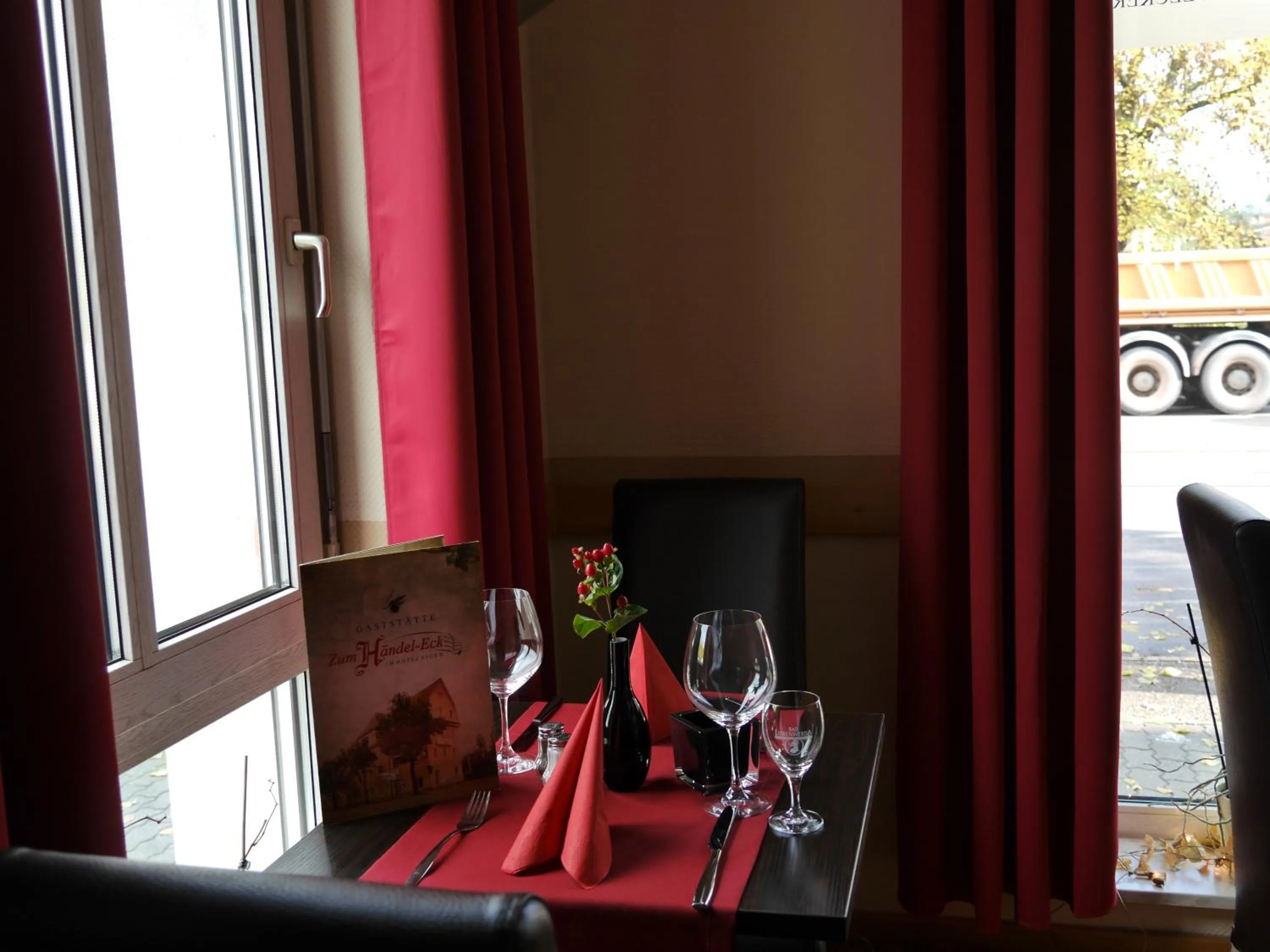 Restaurant/places to eat in Hotel Eigen