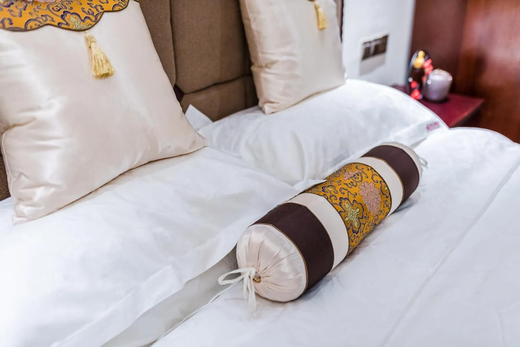 Bed in Hainan Jingshan Hotel