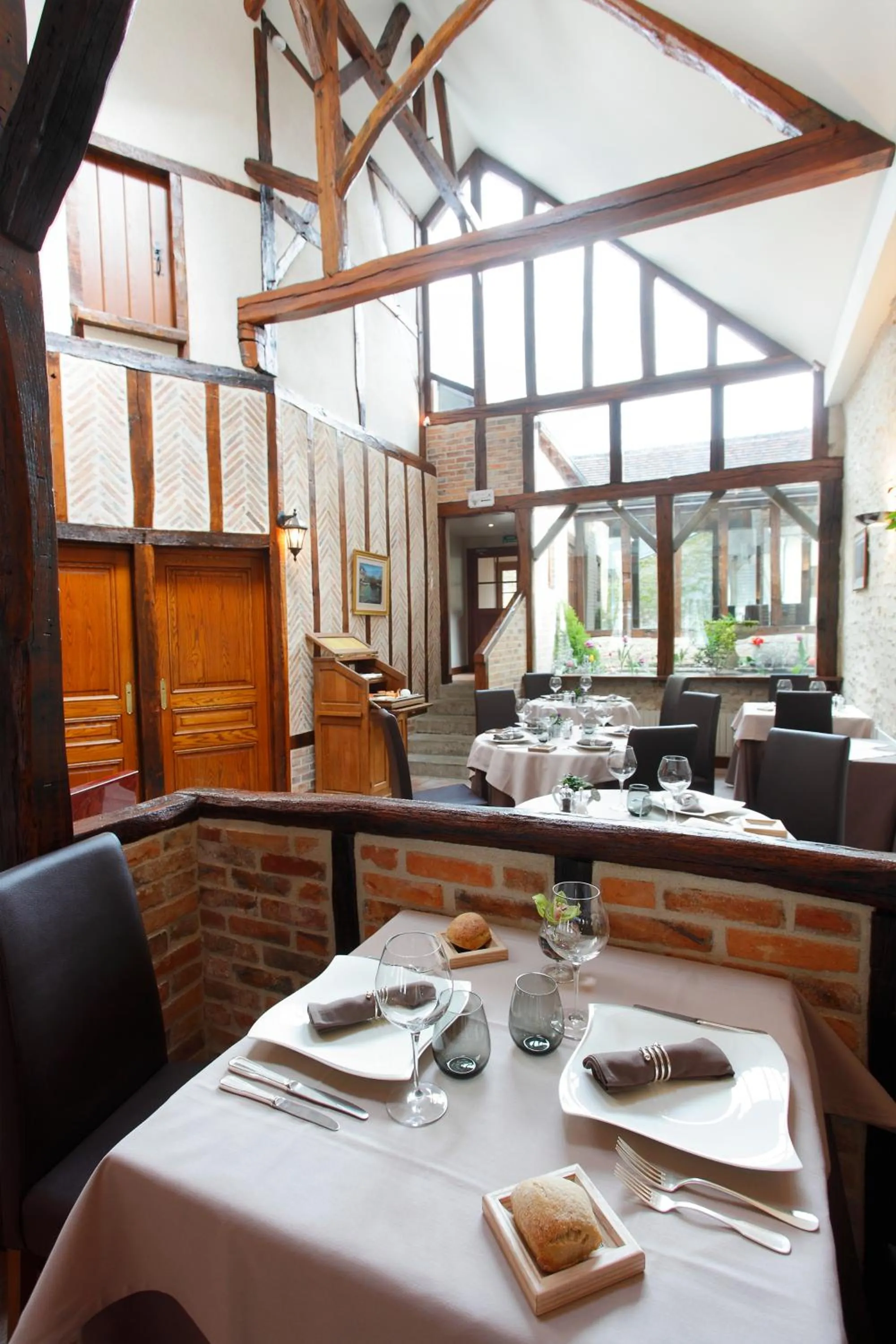 Restaurant/places to eat in La Chaumière