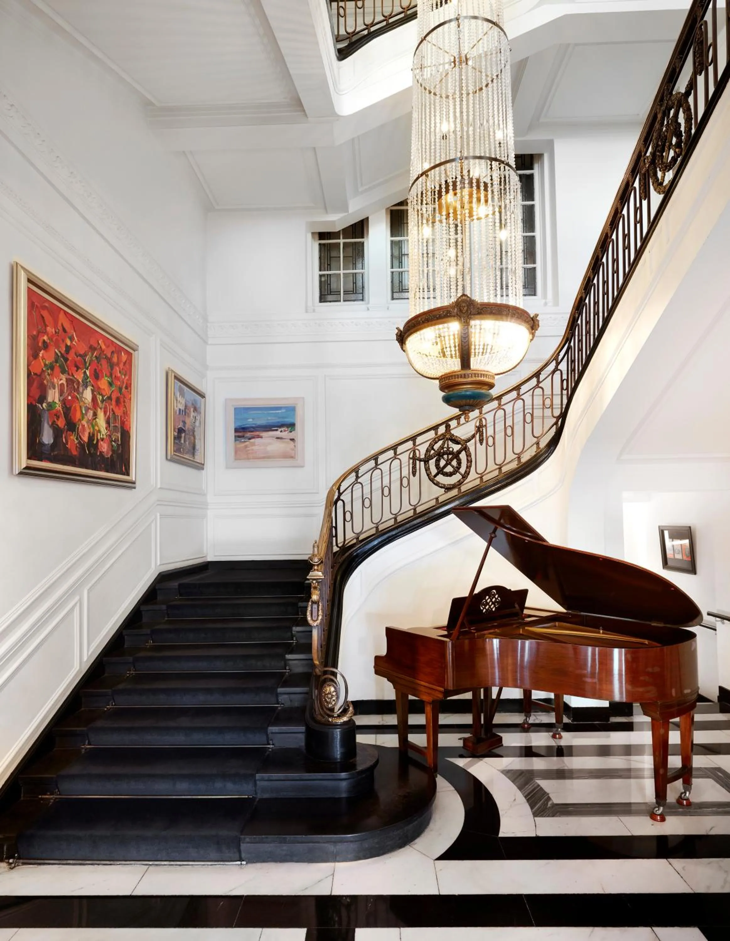 Lobby or reception in Kimpton Blythswood Square Hotel & Spa by IHG