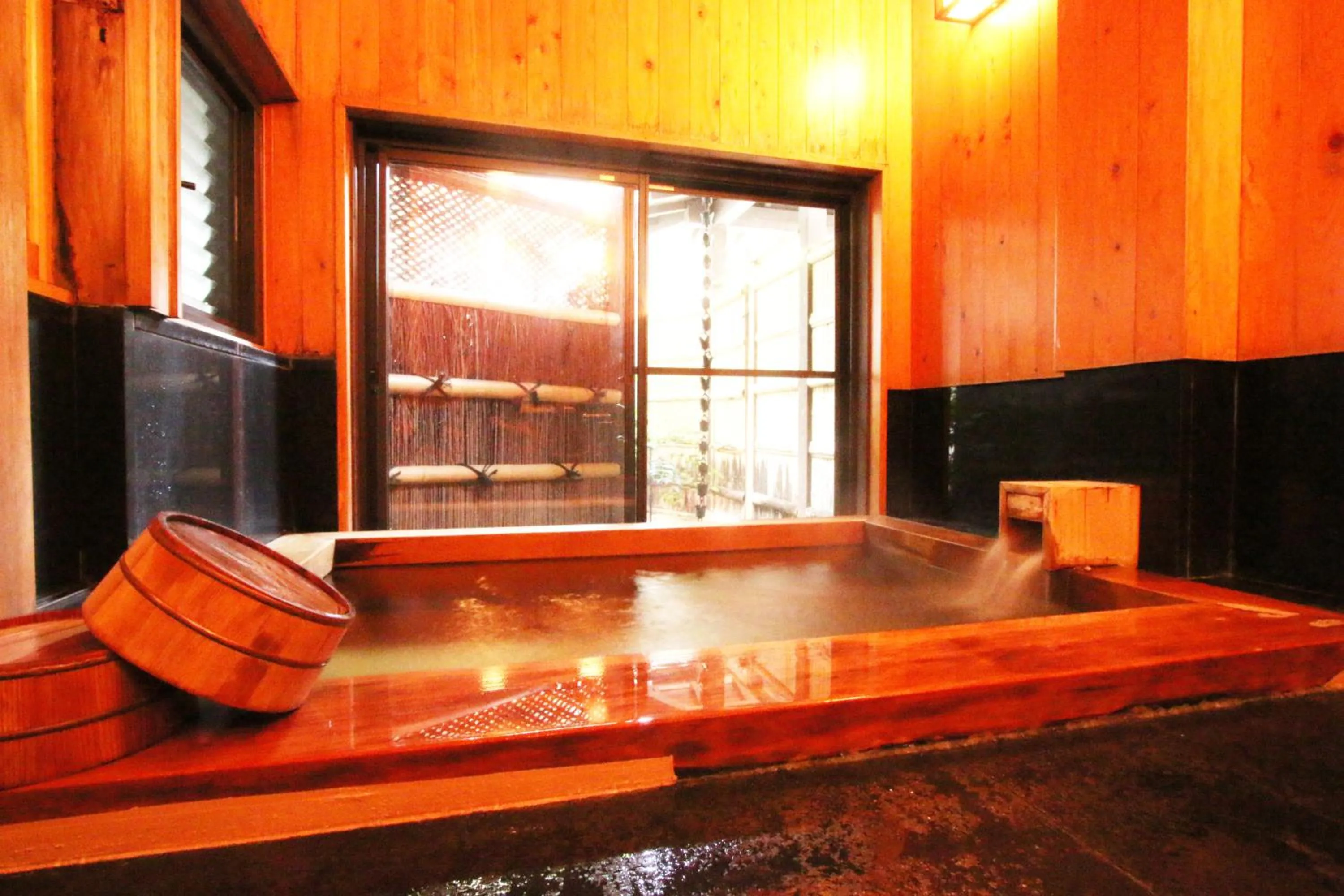 Public Bath in Shunkouen