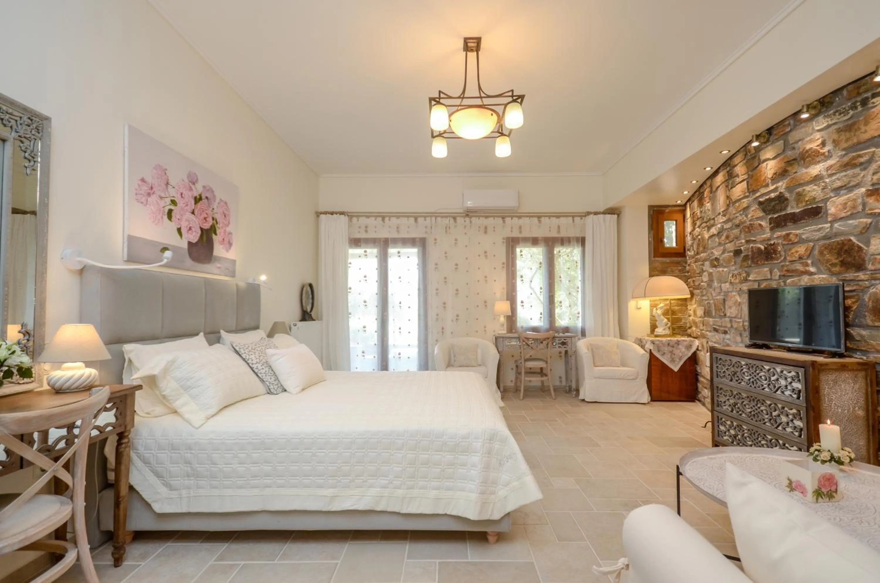 TV and multimedia, Bed in Villa Pari Manda