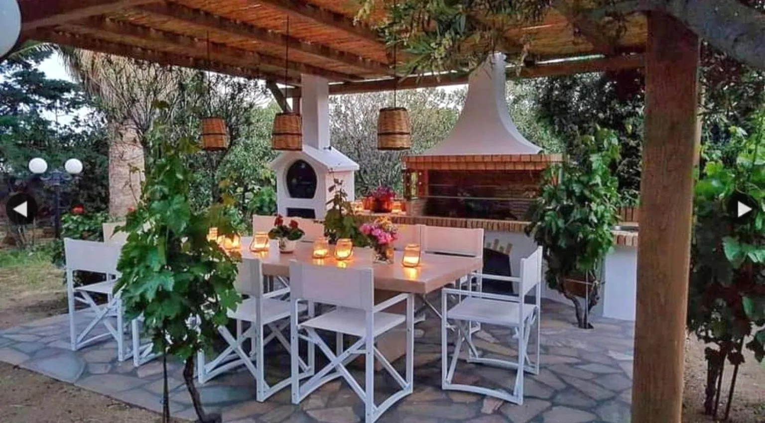 BBQ facilities in Villa Pari Manda