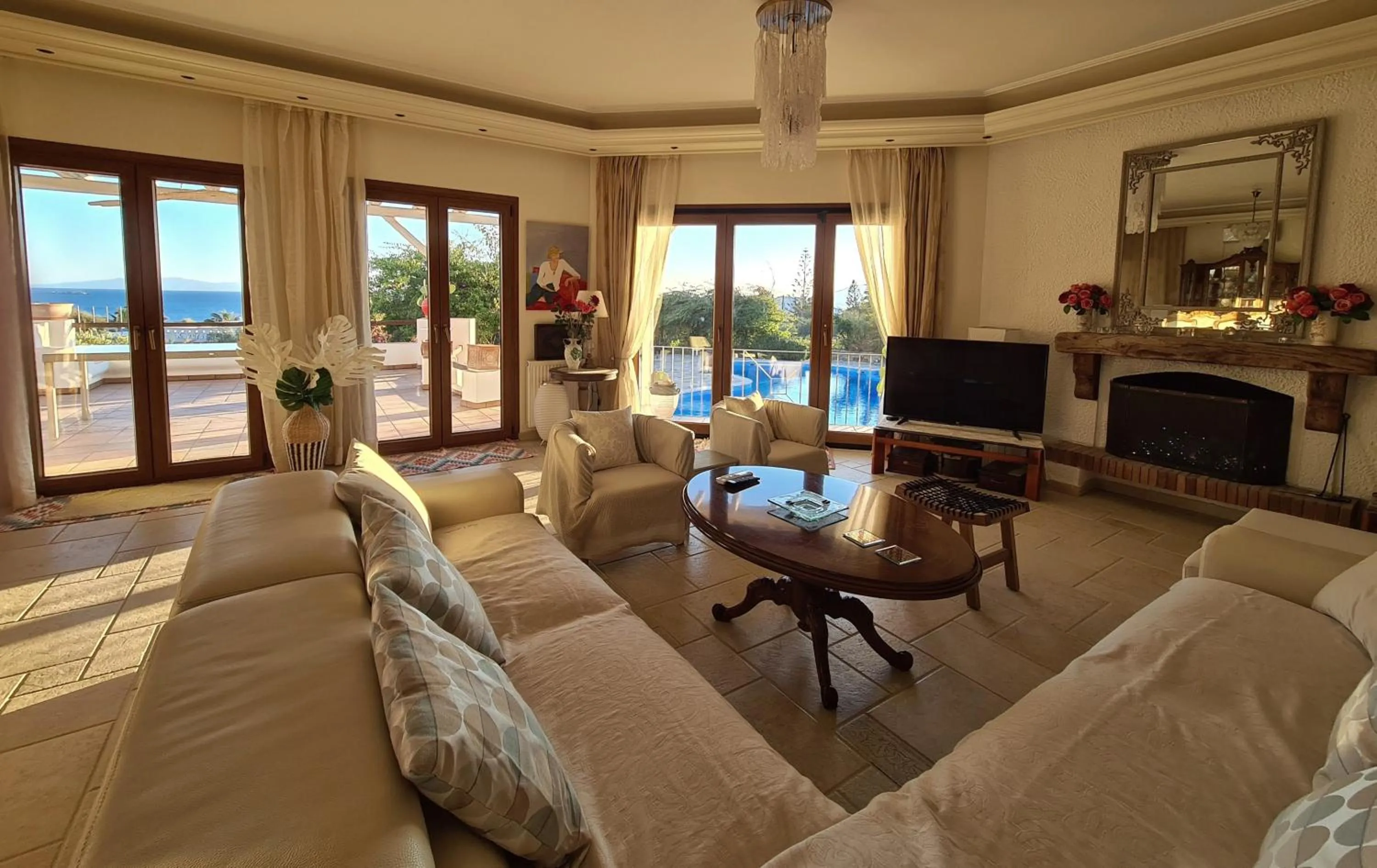 TV and multimedia in Villa Pari Manda