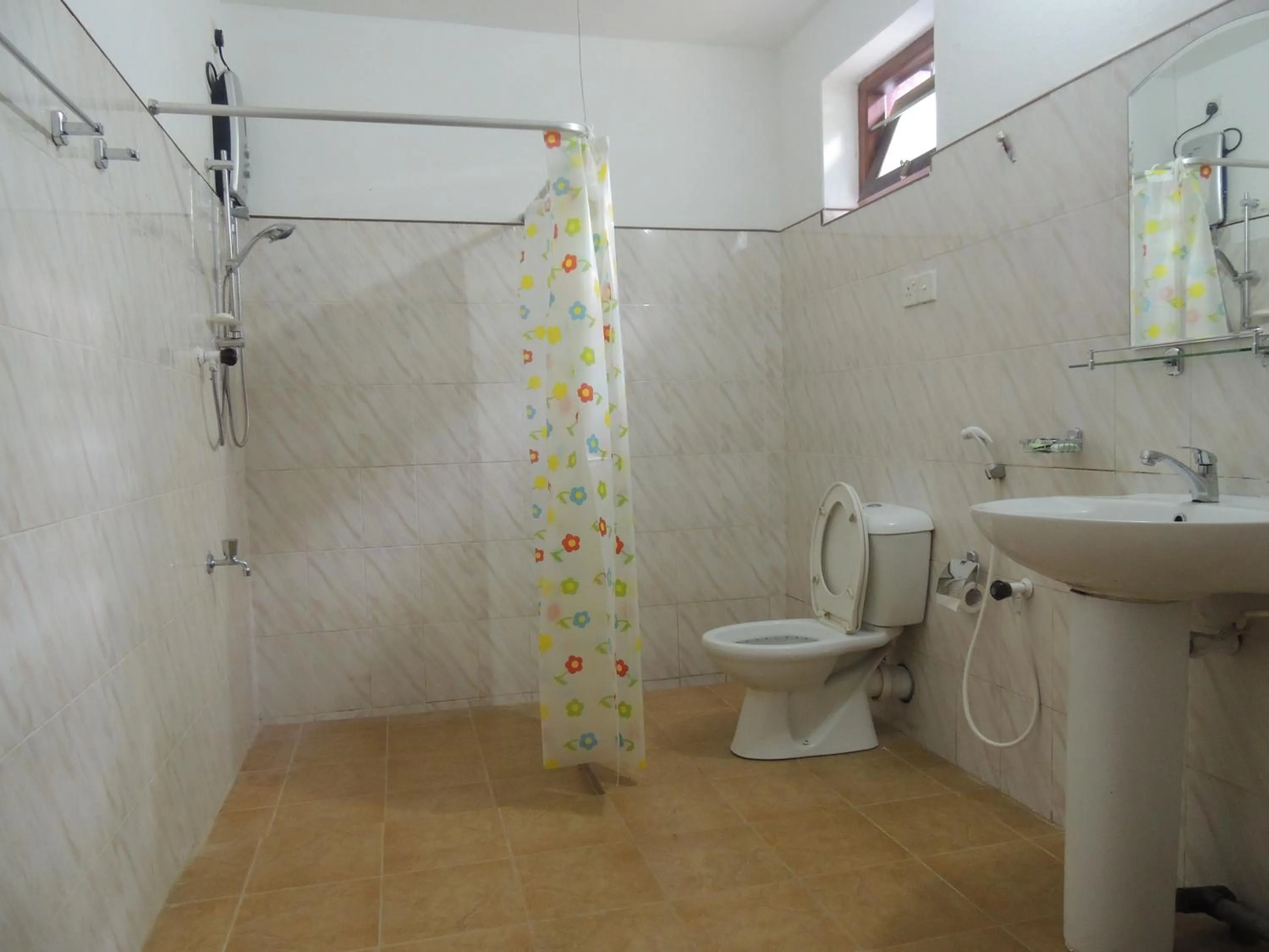 Toilet in Arana Bungalow