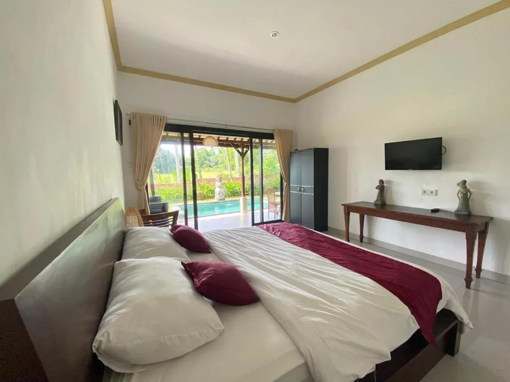Bed in Shima House