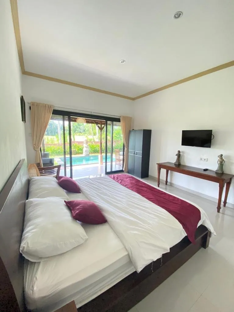 Bed in Shima House