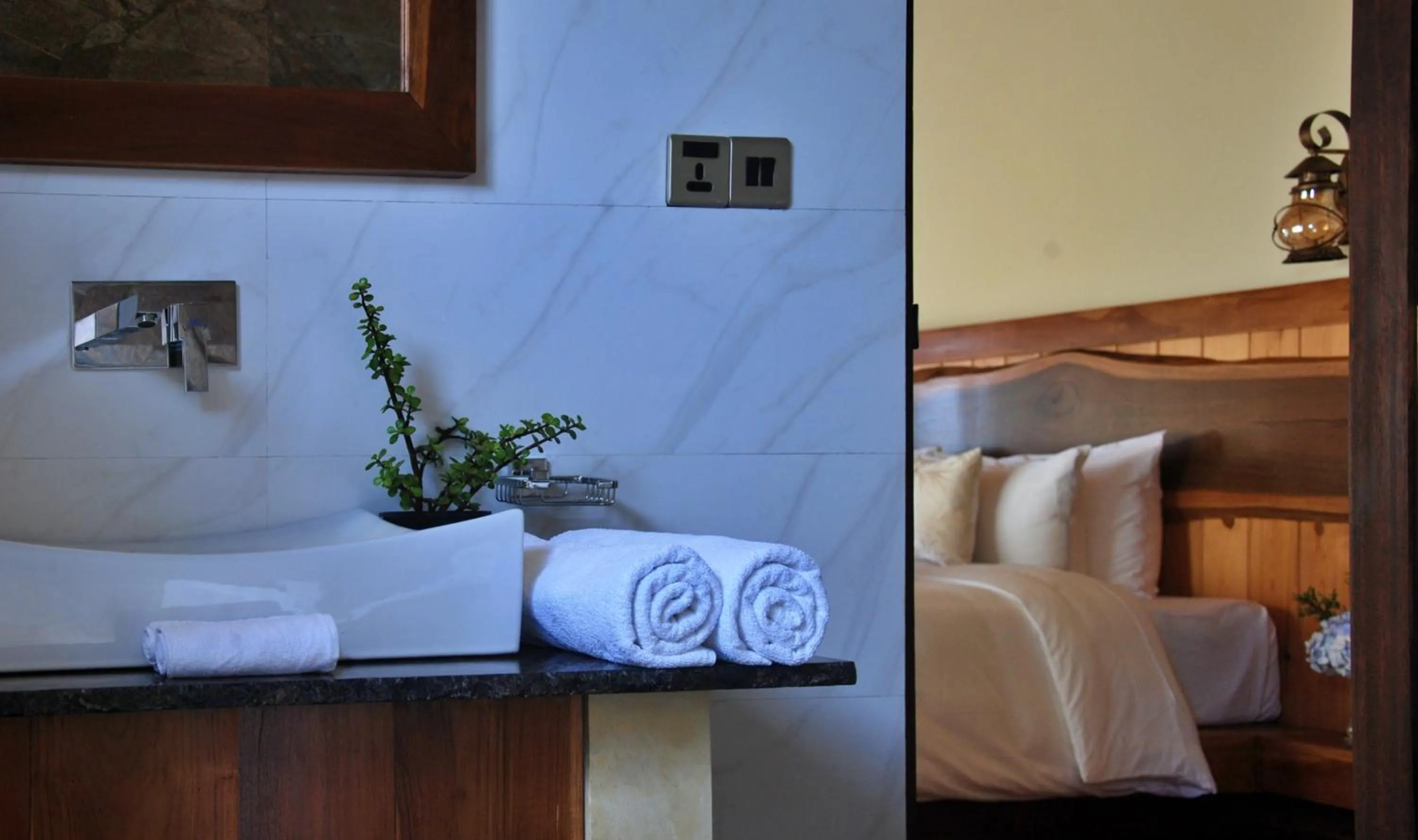 Bathroom, Bed in Cottage San Francesco