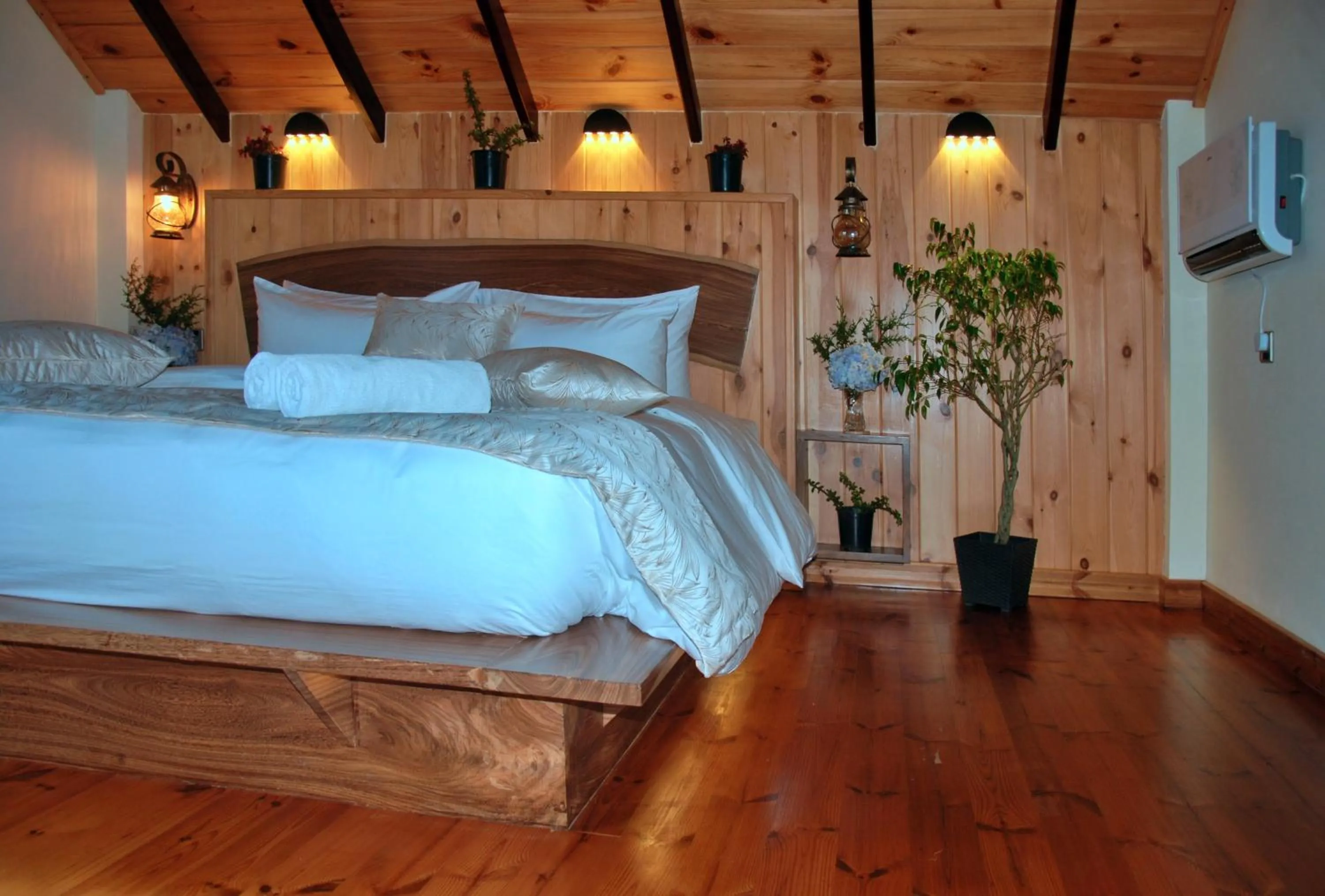 Bedroom, Bed in Cottage San Francesco