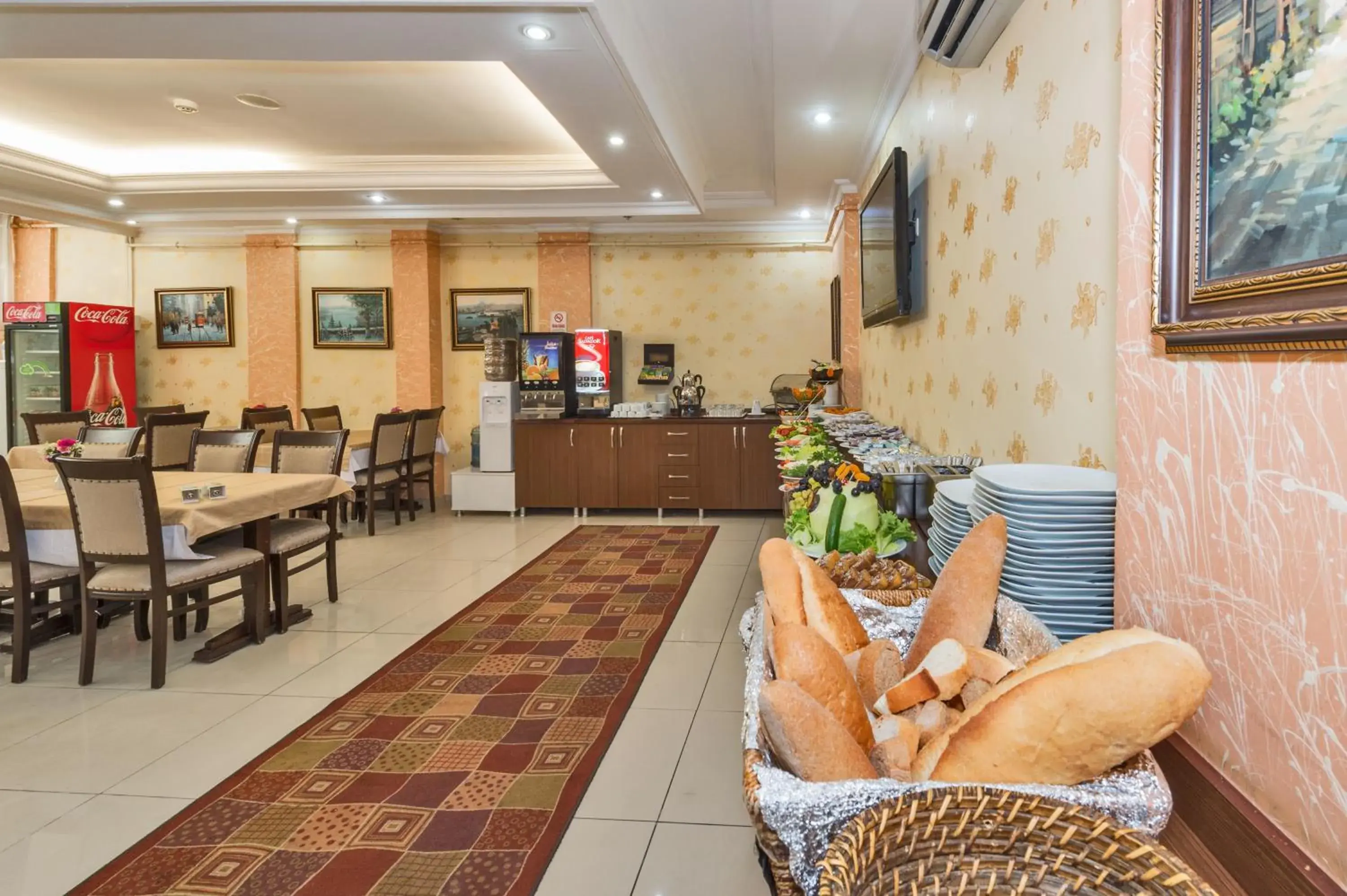 Restaurant/places to eat in May Hotel Istanbul Restaurant/places to eat in May Hotel Istanbul