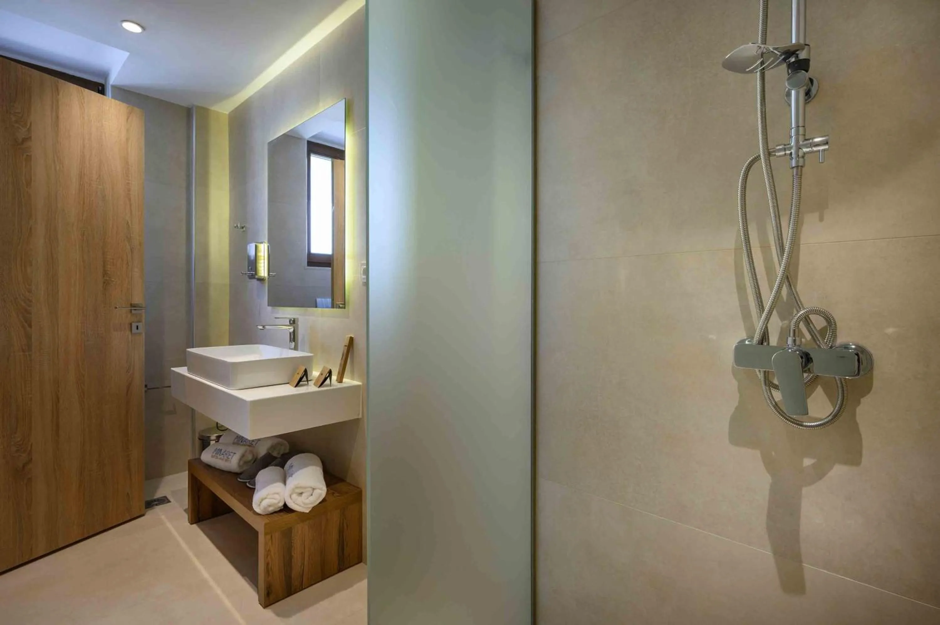 Minaret Suites and Apartments