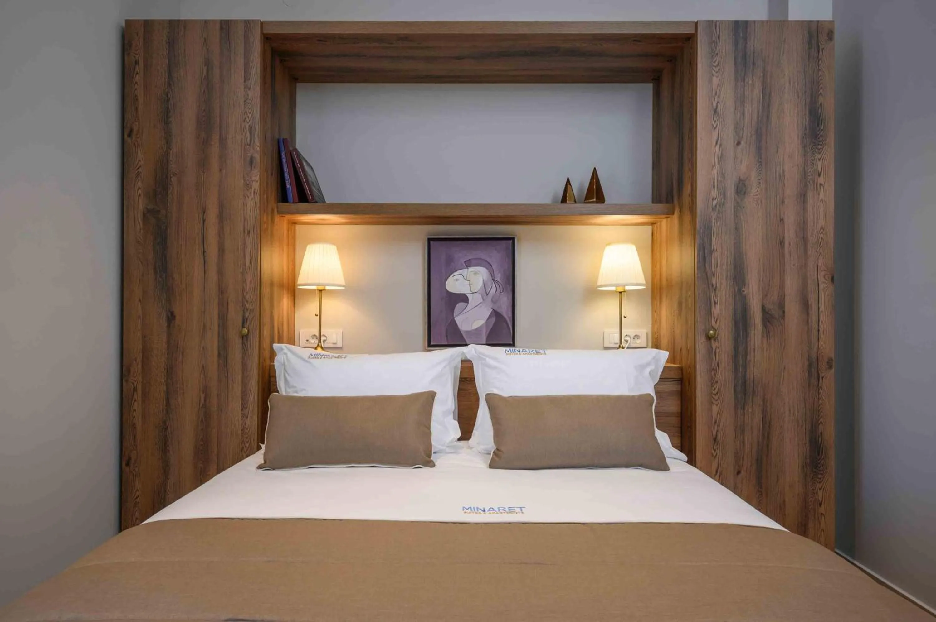 Bedroom, Bed in Minaret Suites and Apartments