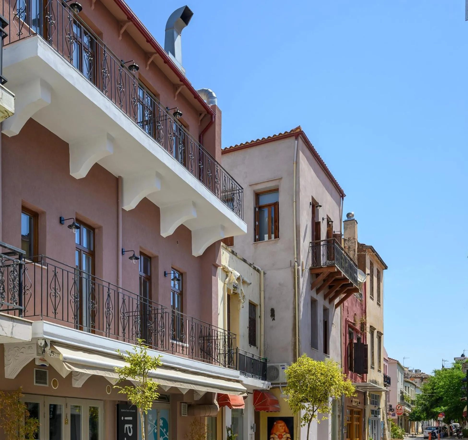 Minaret Suites and Apartments