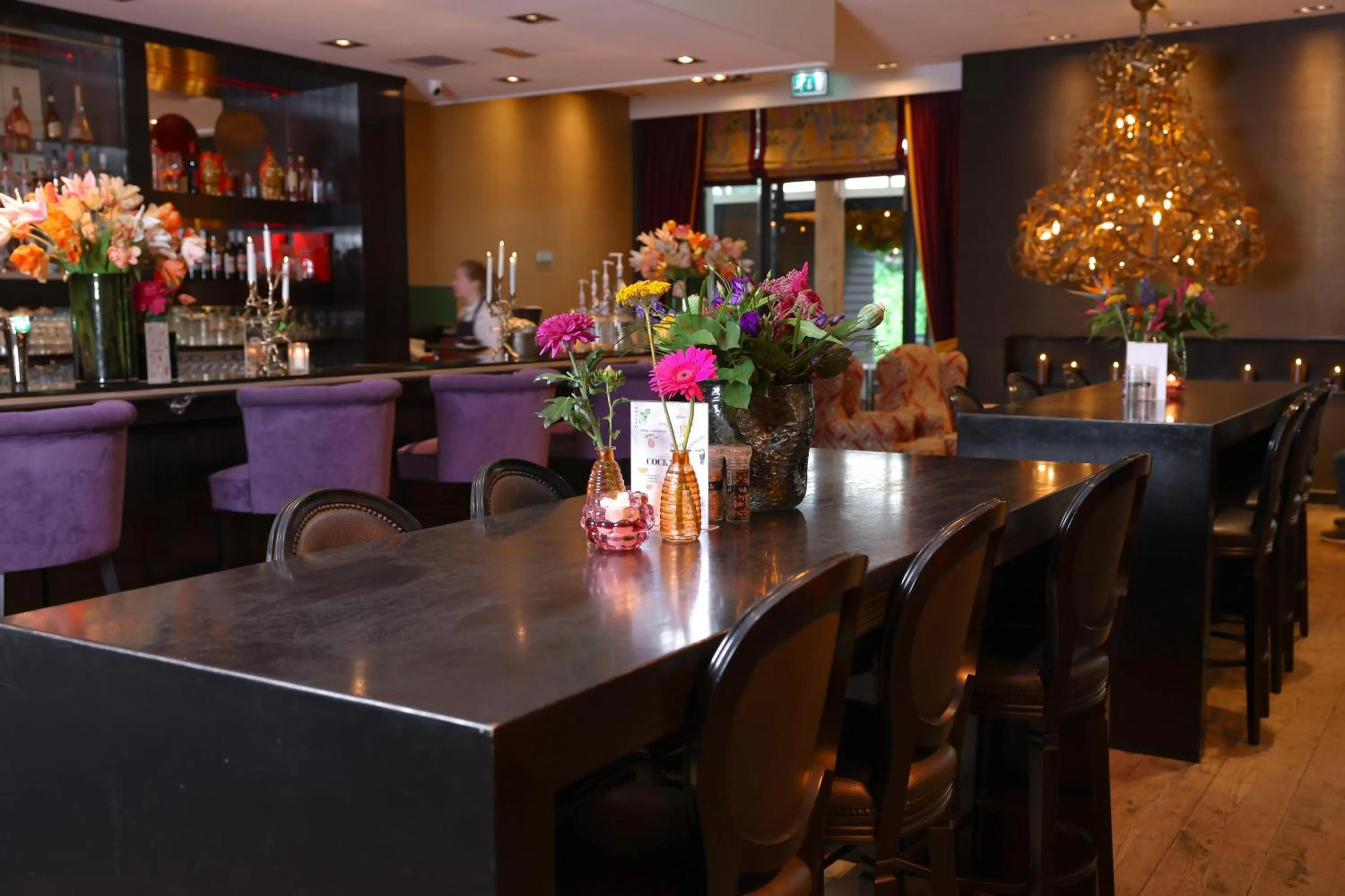 Lounge or bar in Van der Valk hotel Harderwijk