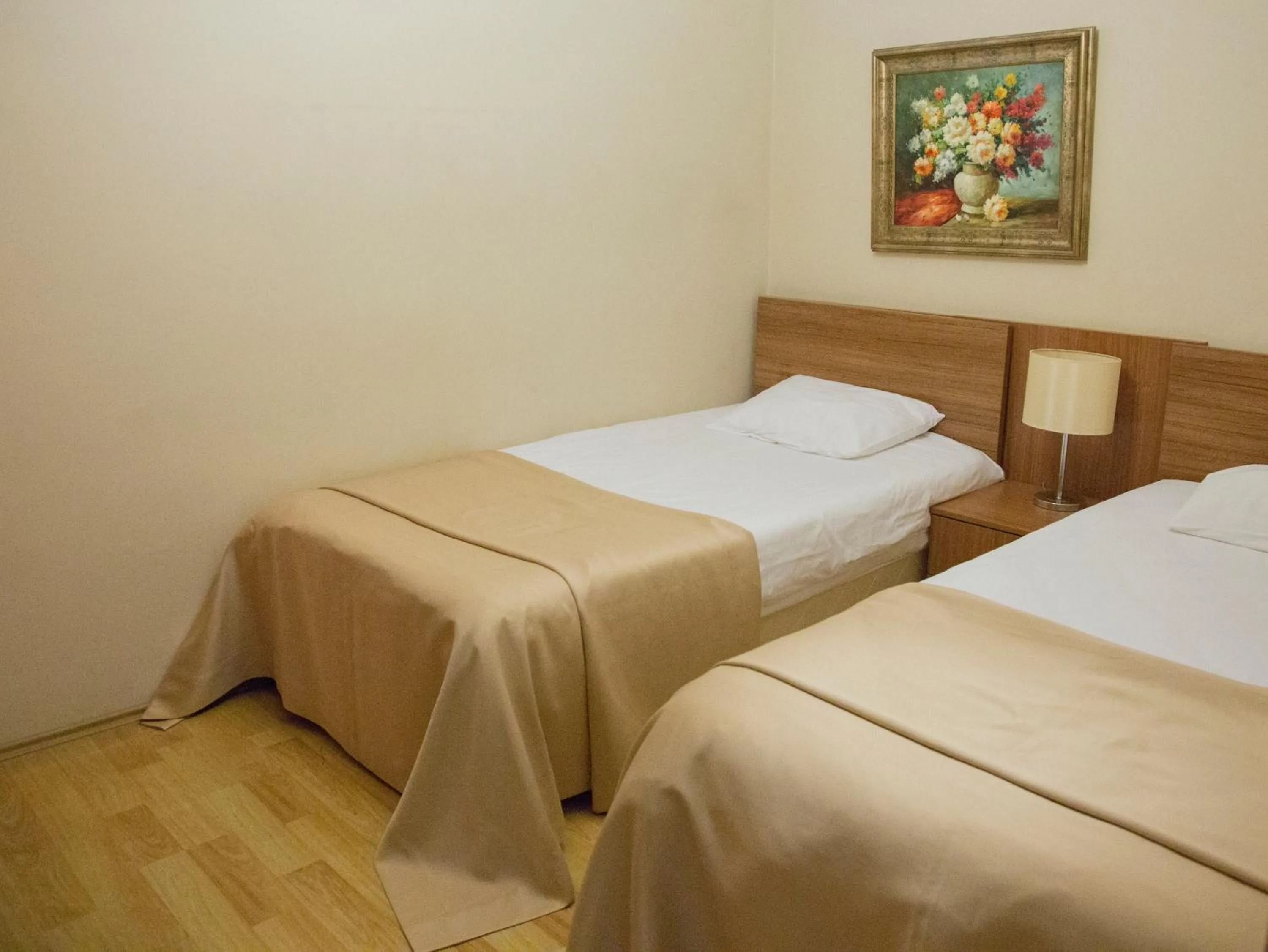 Bedroom, Bed in Airport Residence