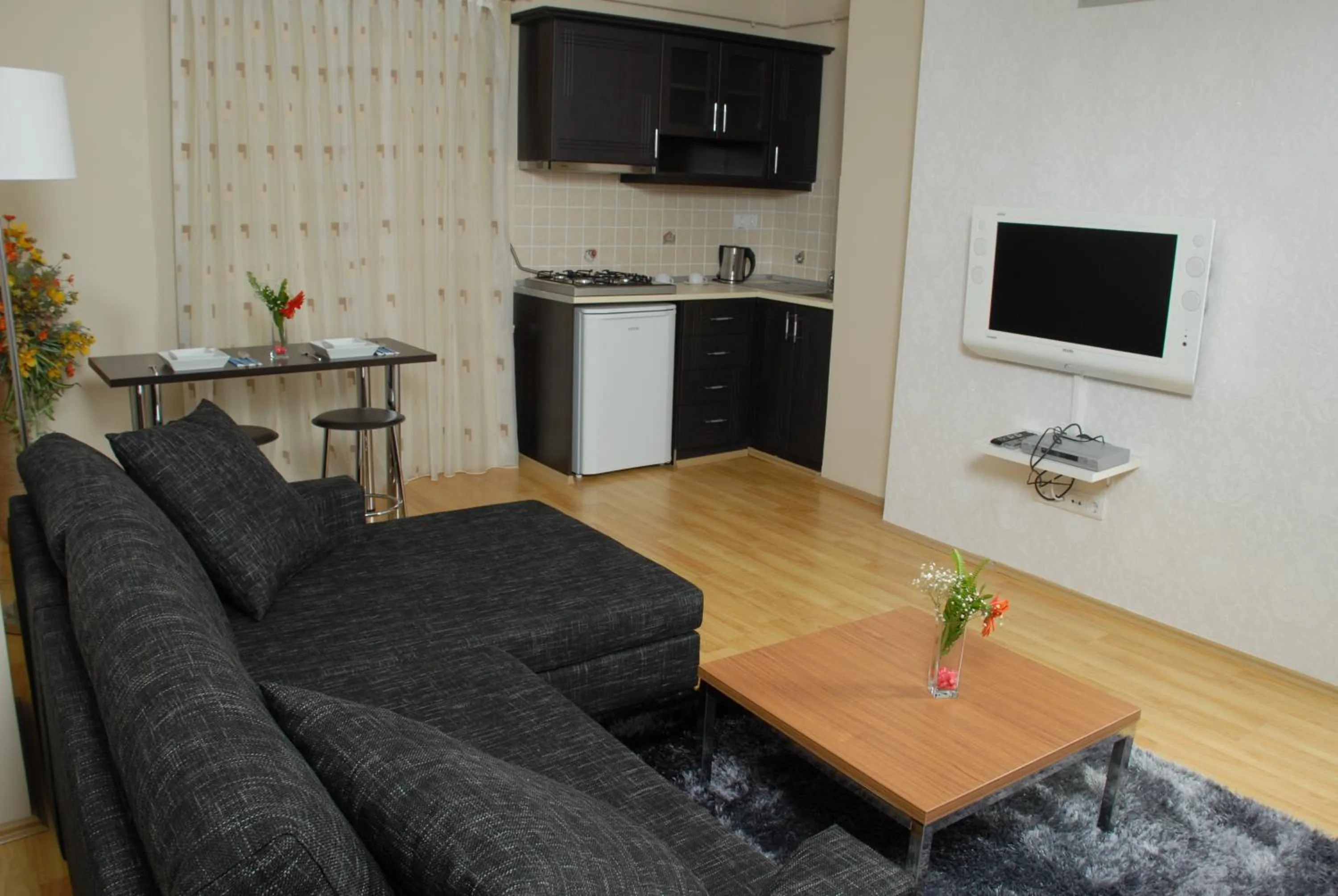 Kitchen or kitchenette in Airport Residence