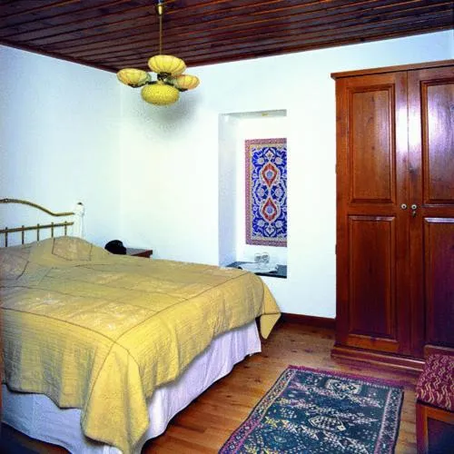 Photo of the whole room, Bed in Tekeli Konaklari