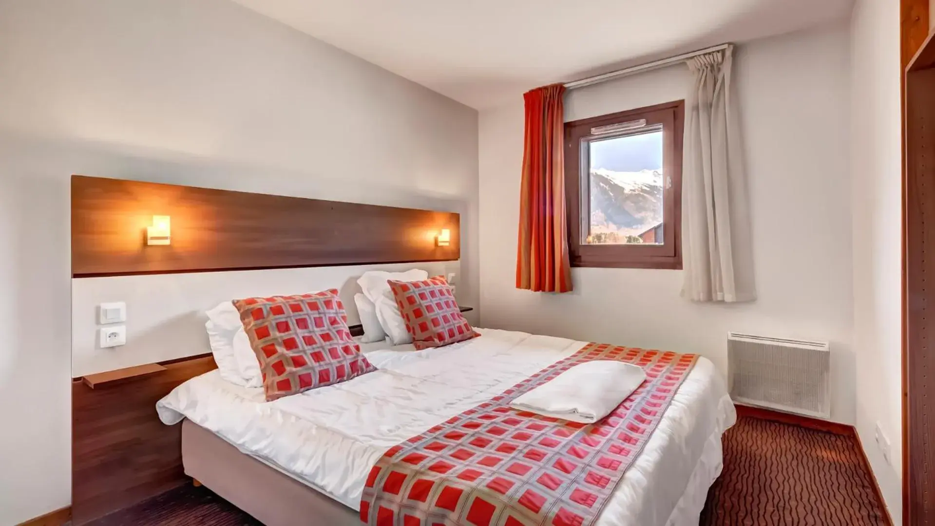 Bedroom, Bed in Vacancéole - Résidence Grand Massif Bedroom, Bed in Vacancéole - Résidence Grand Massif