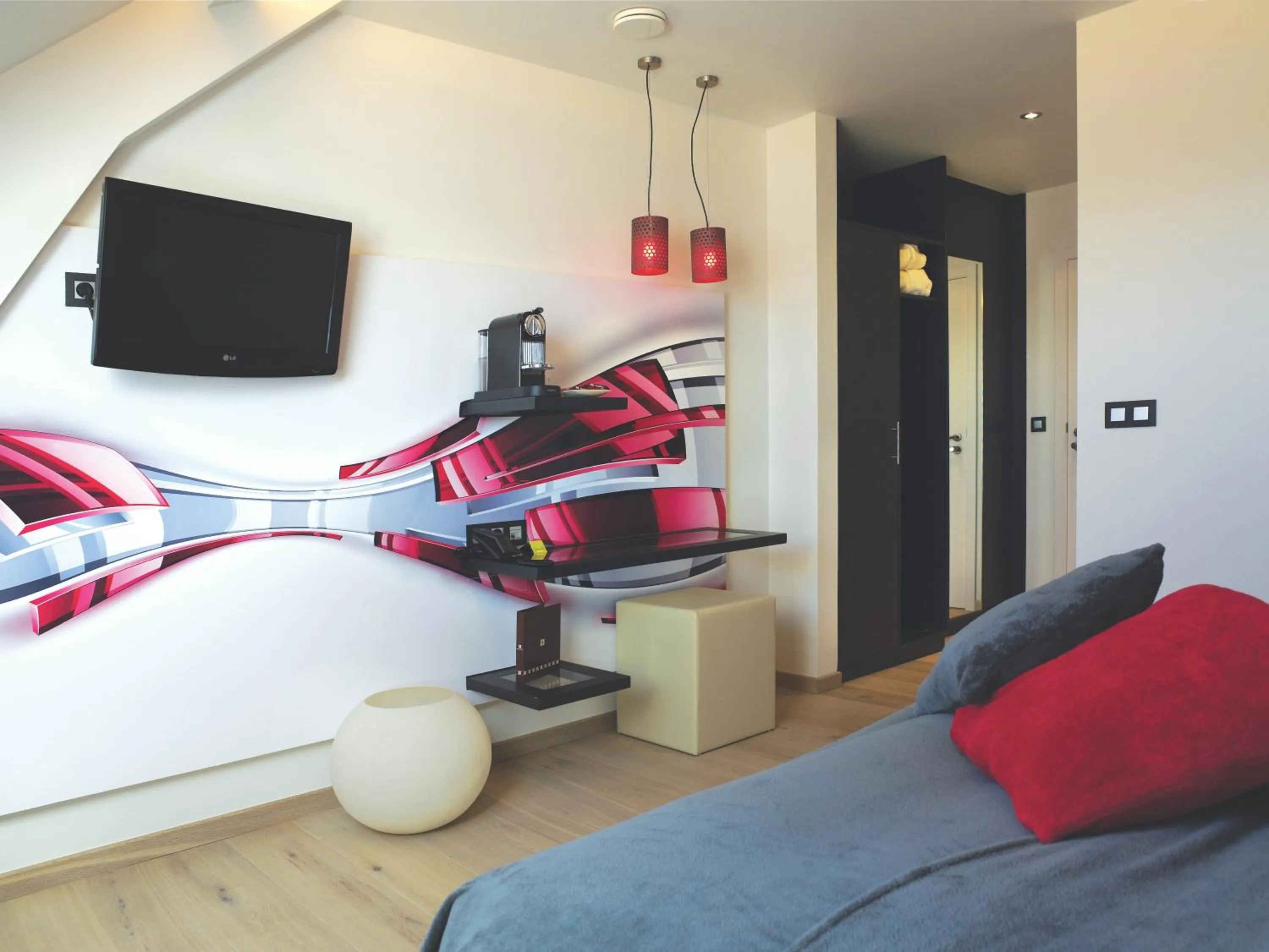 Bedroom, Bed in Hotel Aulnenhof