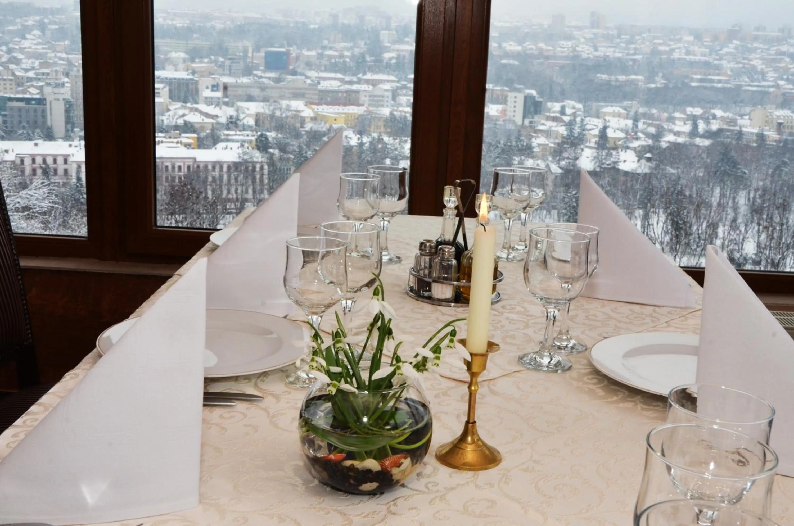 Restaurant/places to eat in Panoramic Cetatuie