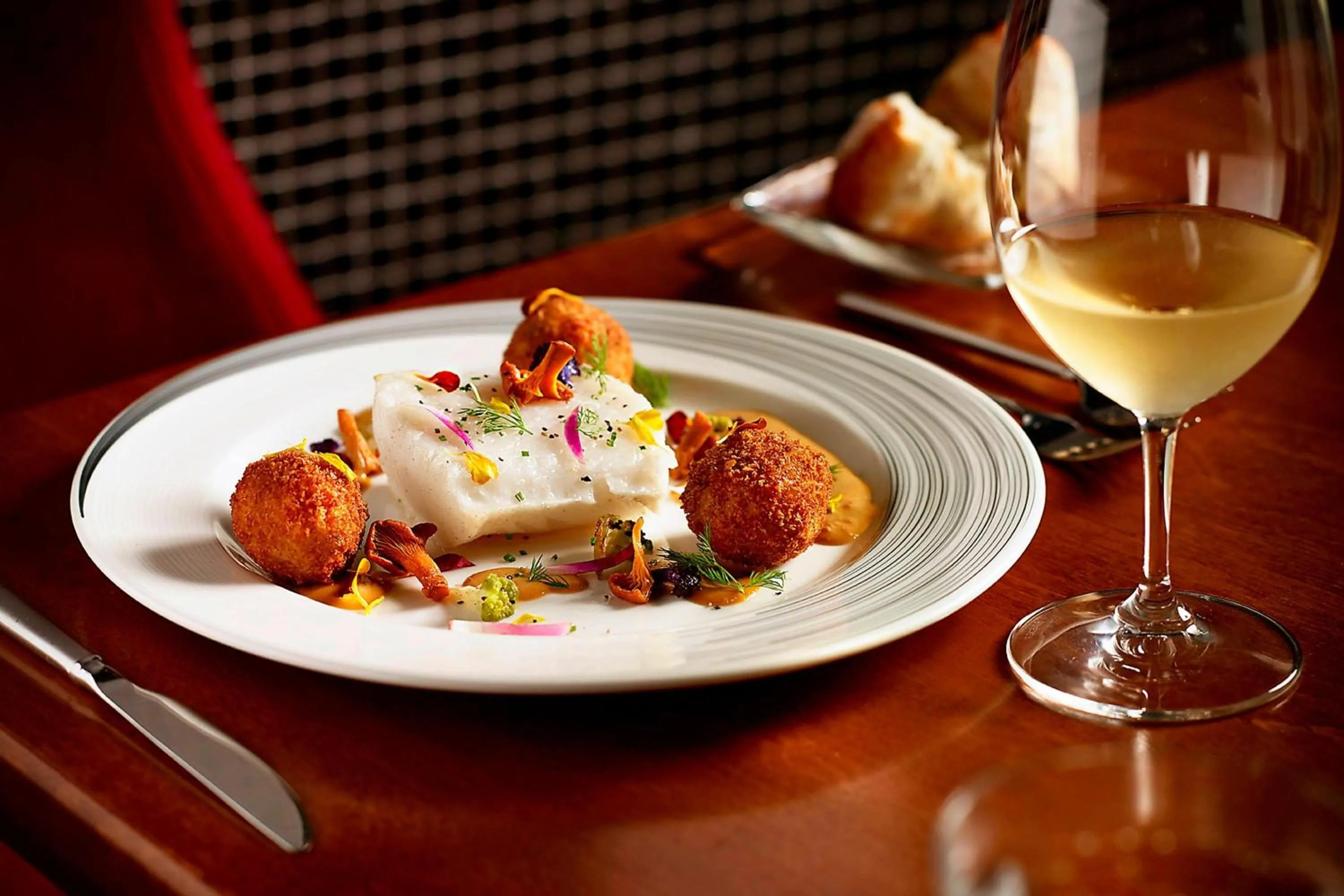 Restaurant/places to eat in Sheraton Cavalier Saskatoon Hotel