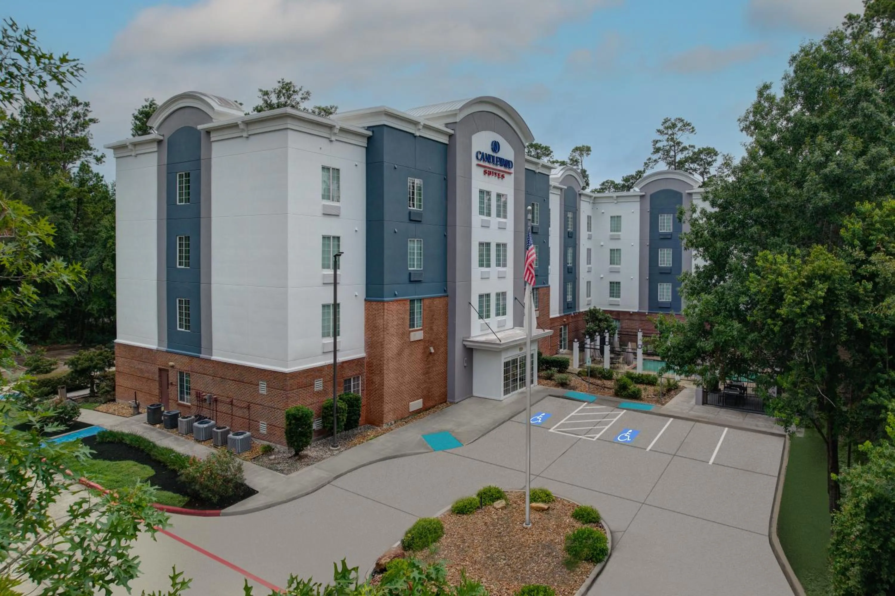 Property building in Candlewood Suites Houston The Woodlands by IHG