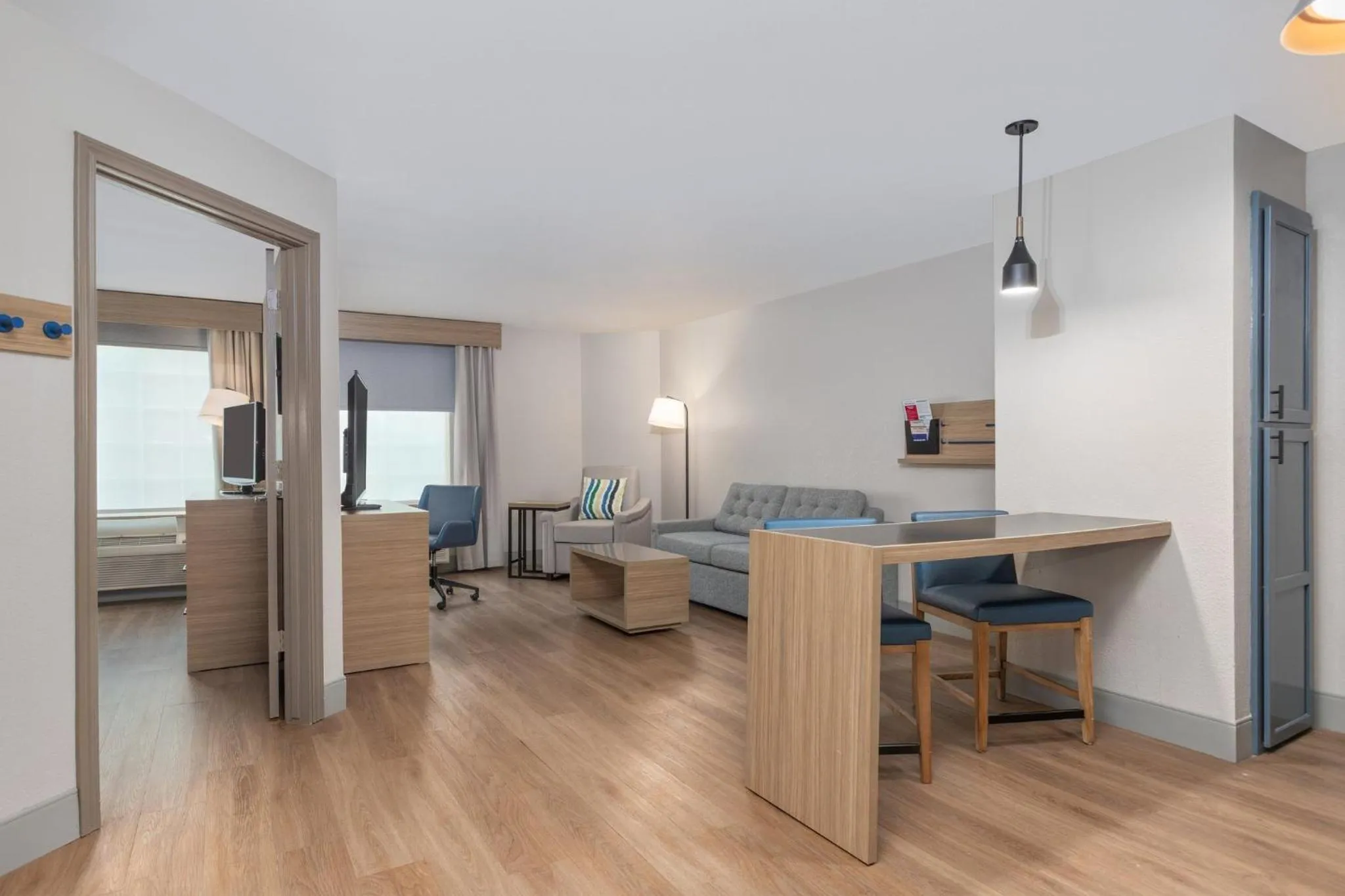 Photo of the whole room in Candlewood Suites Houston The Woodlands by IHG