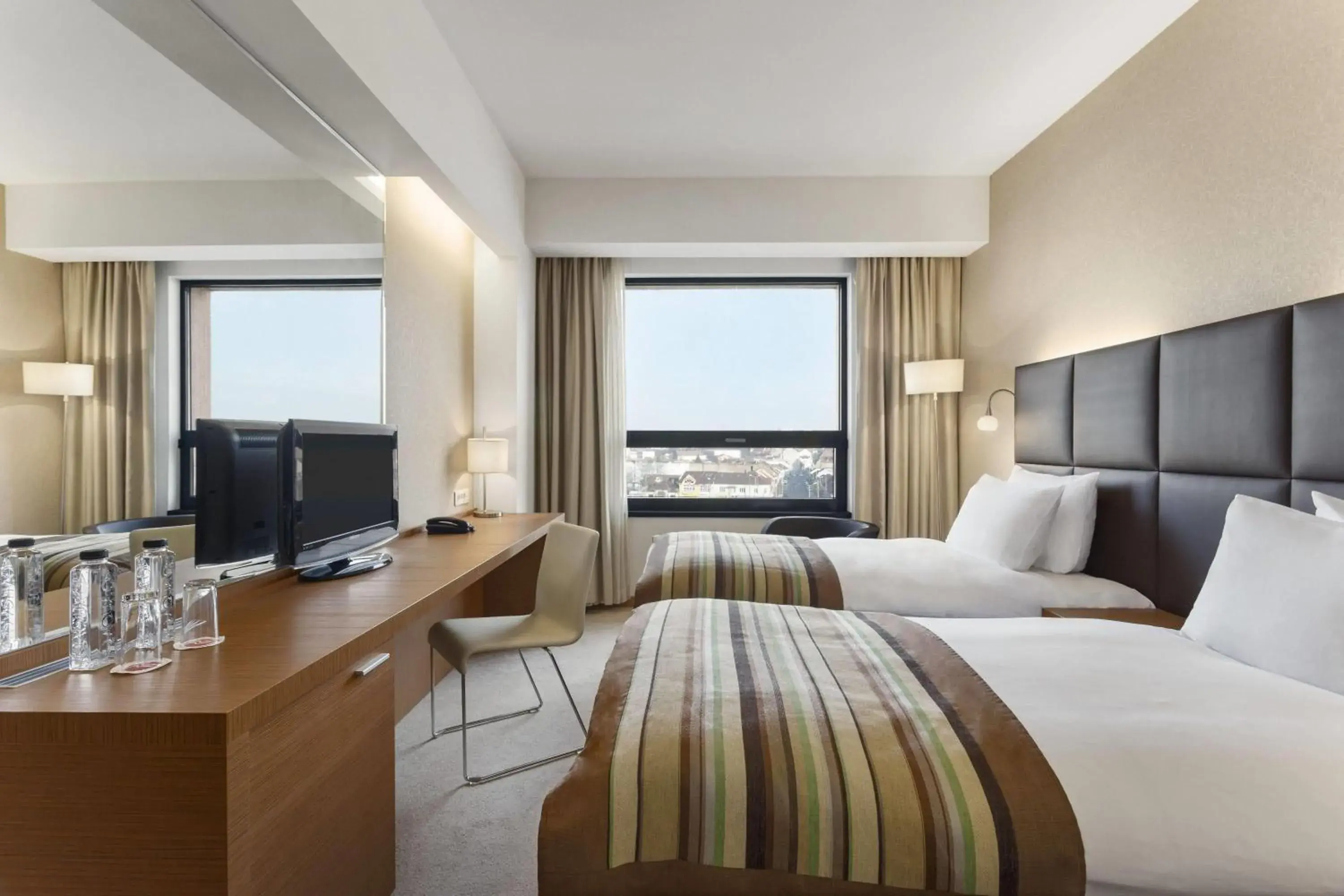 Photo of the whole room, Bed in Ramada by Wyndham Oradea Photo of the whole room, Bed in Ramada by Wyndham Oradea