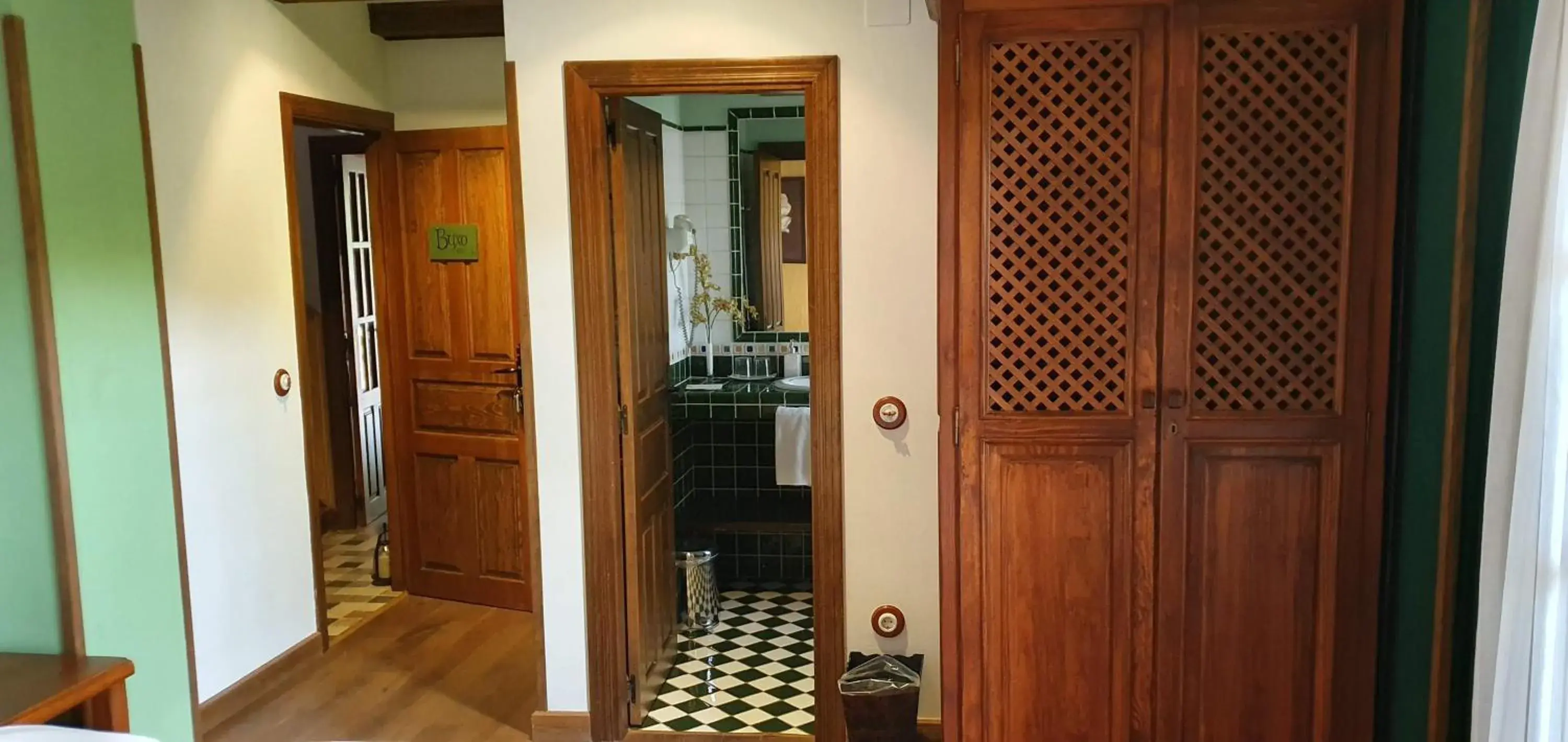 Twin Room with View in Hotel Rural El Mirador de los Pirineos Twin Room with View in Hotel Rural El Mirador de los Pirineos