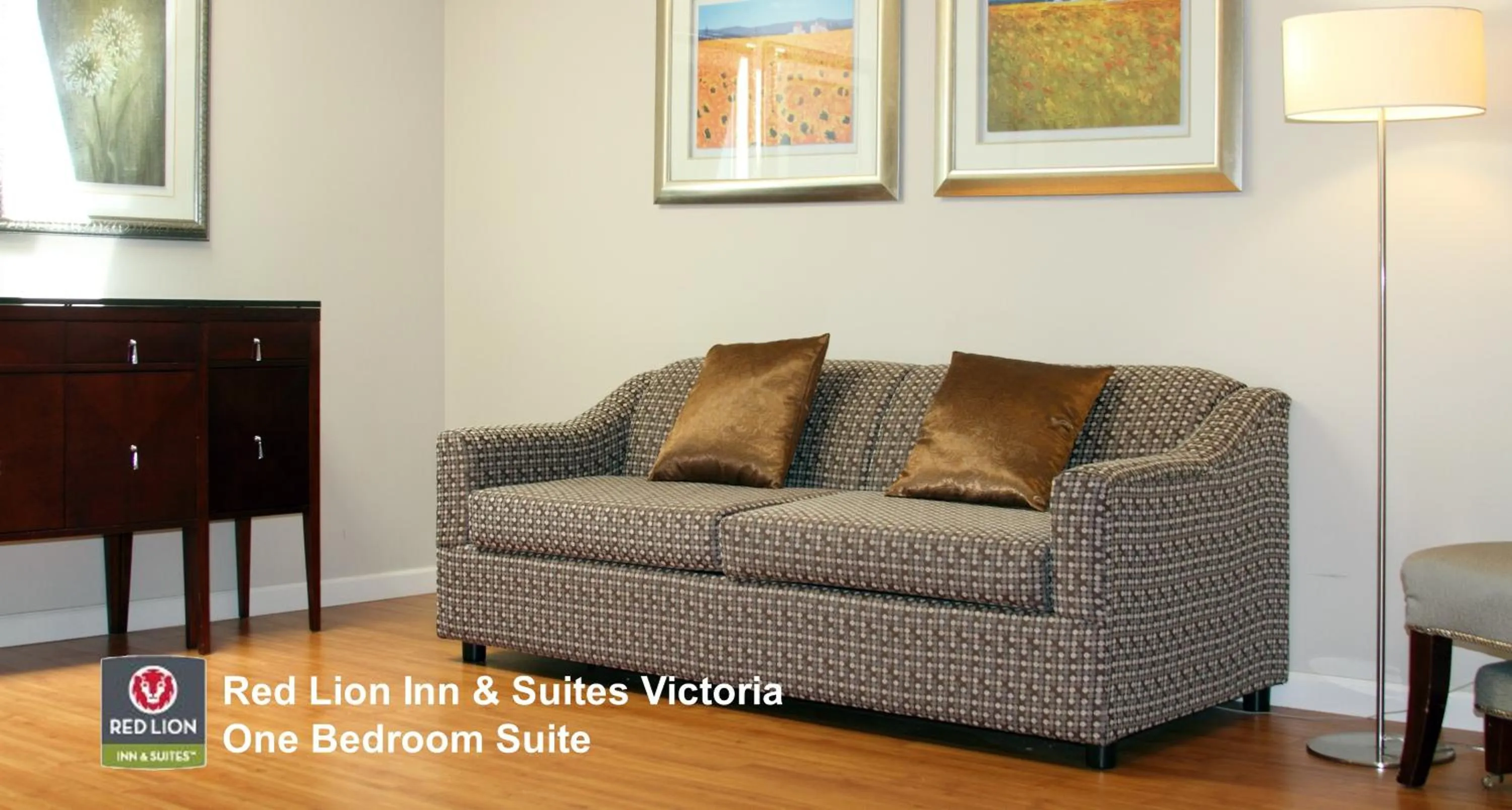 Living room in Red Lion Inn and Suites Victoria