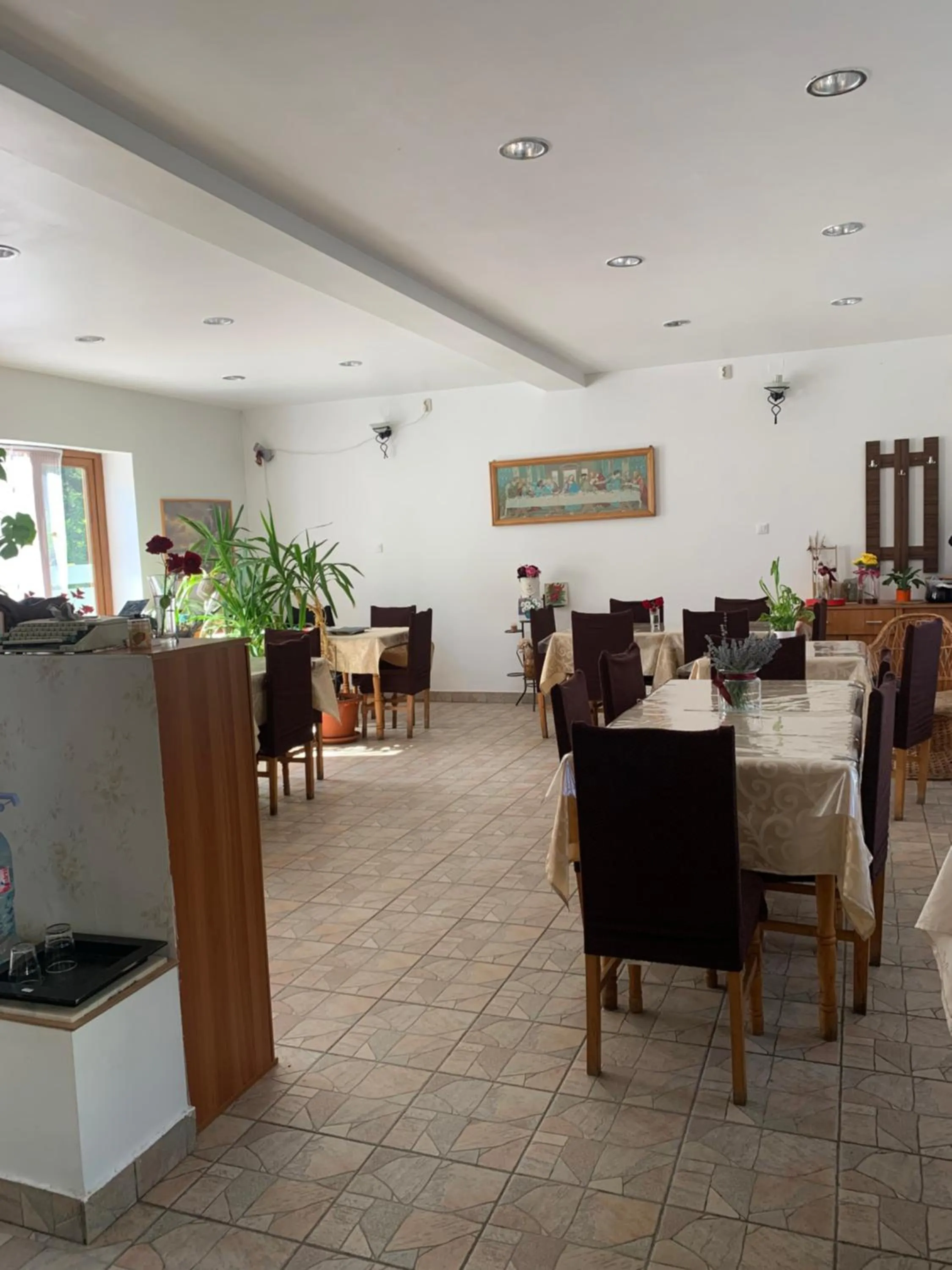 Restaurant/places to eat in Pension RouaDeMunte