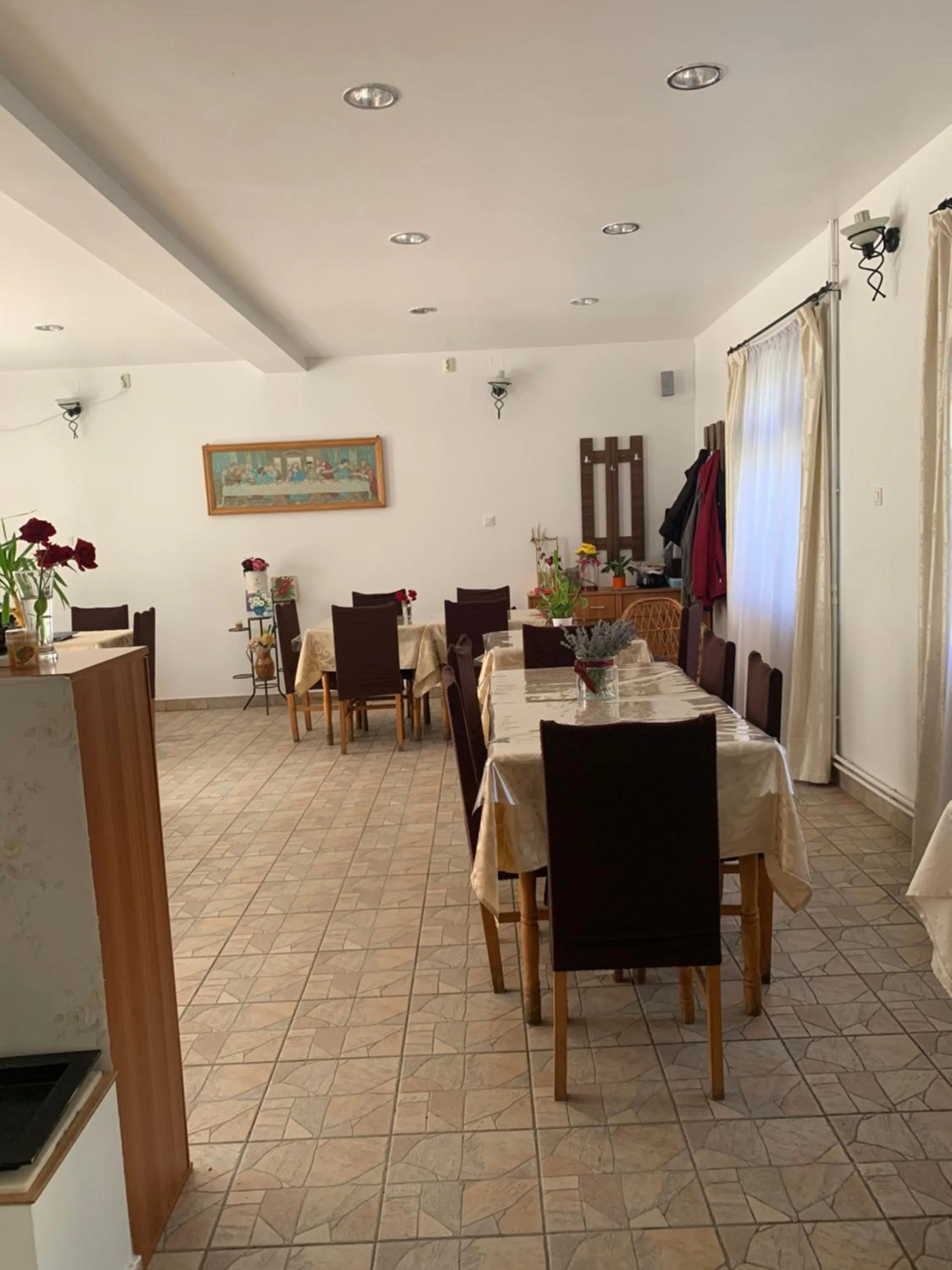 Restaurant/places to eat in Pension RouaDeMunte