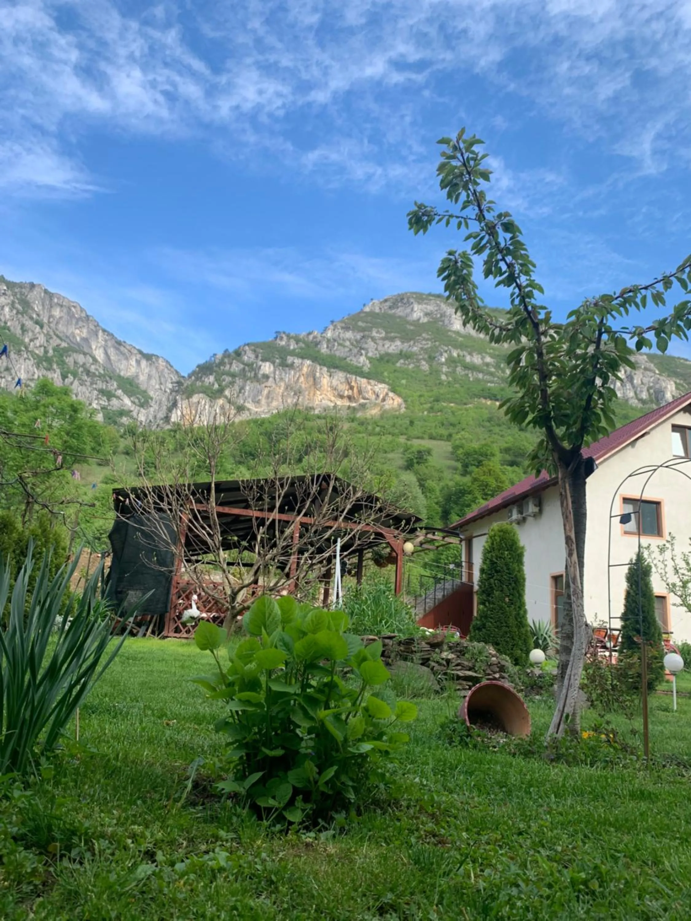 Property building in Pension RouaDeMunte